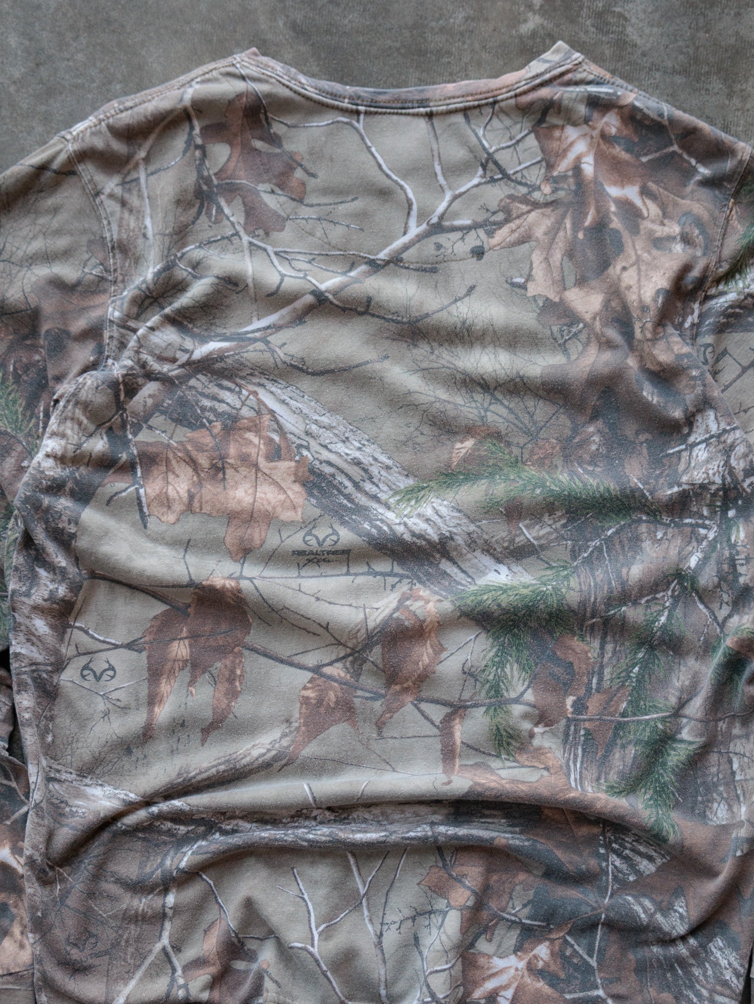 Vintage Grey Camo Realtree Pocket Long Sleeve Tee (2XL)