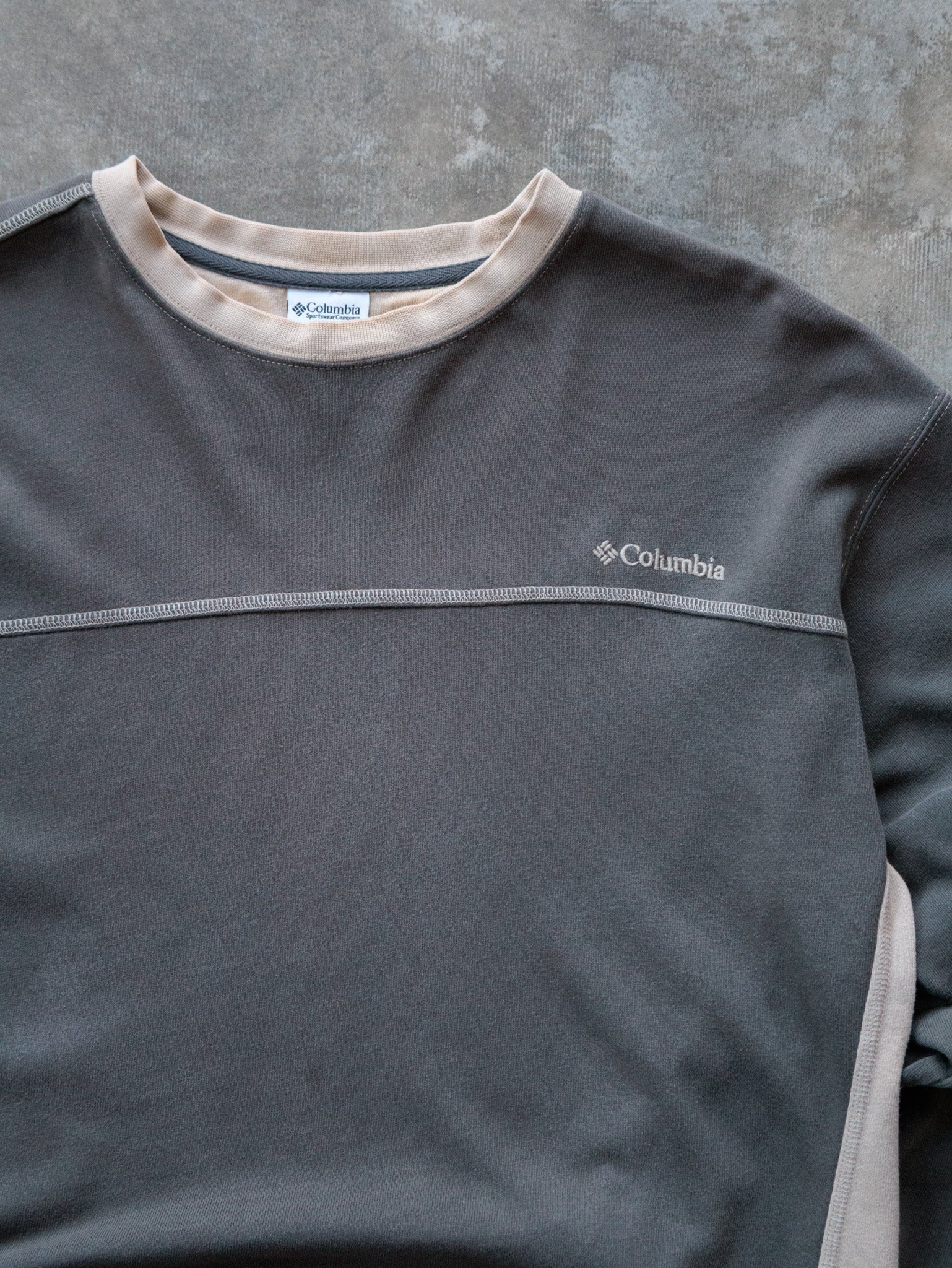 Vintage 00s Grey Colourblock Columbia Sweatshirt (L)