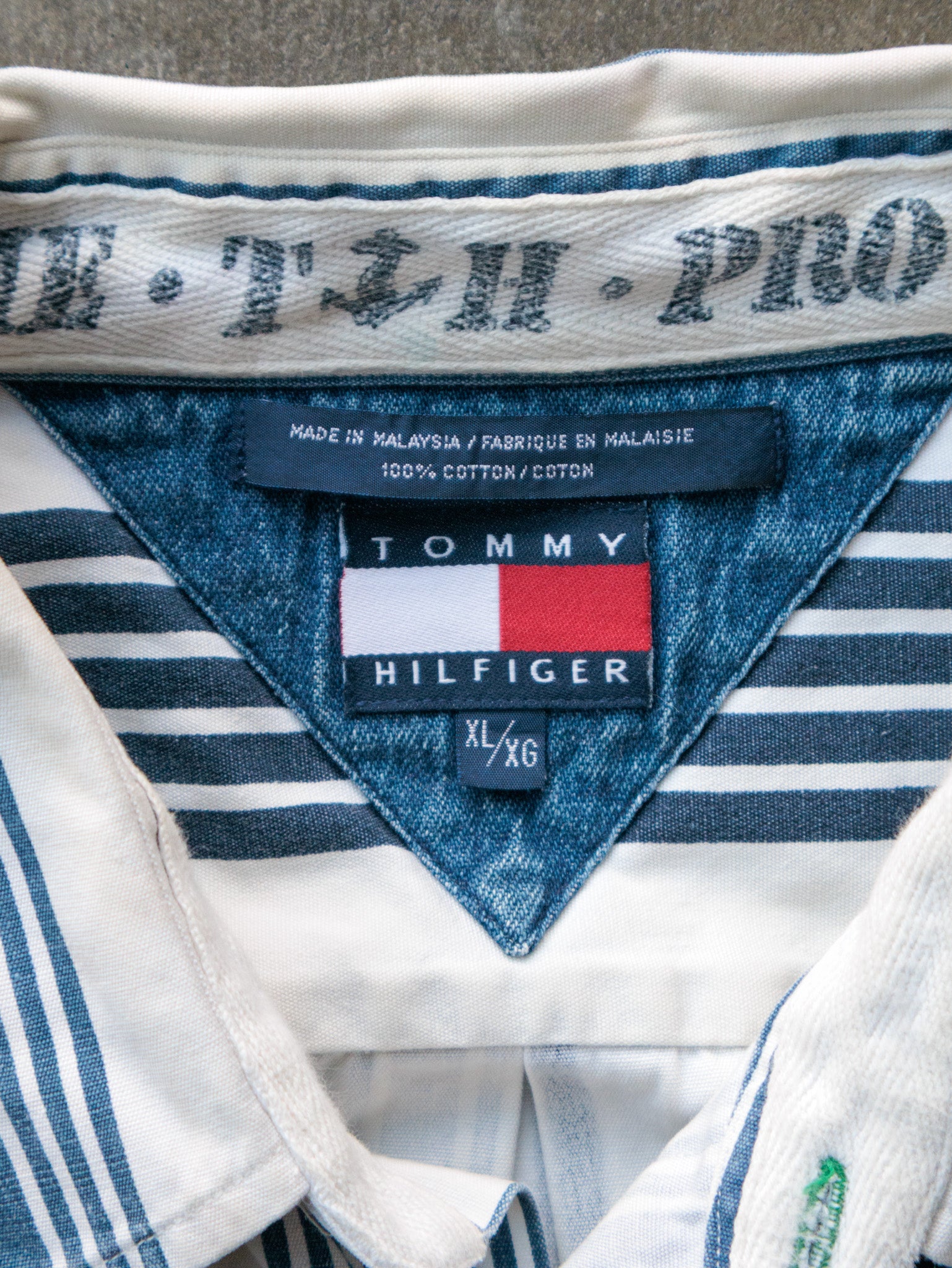 Vintage 00s White Striped Tommy Hilfiger Short Sleeve Shirt (XL)