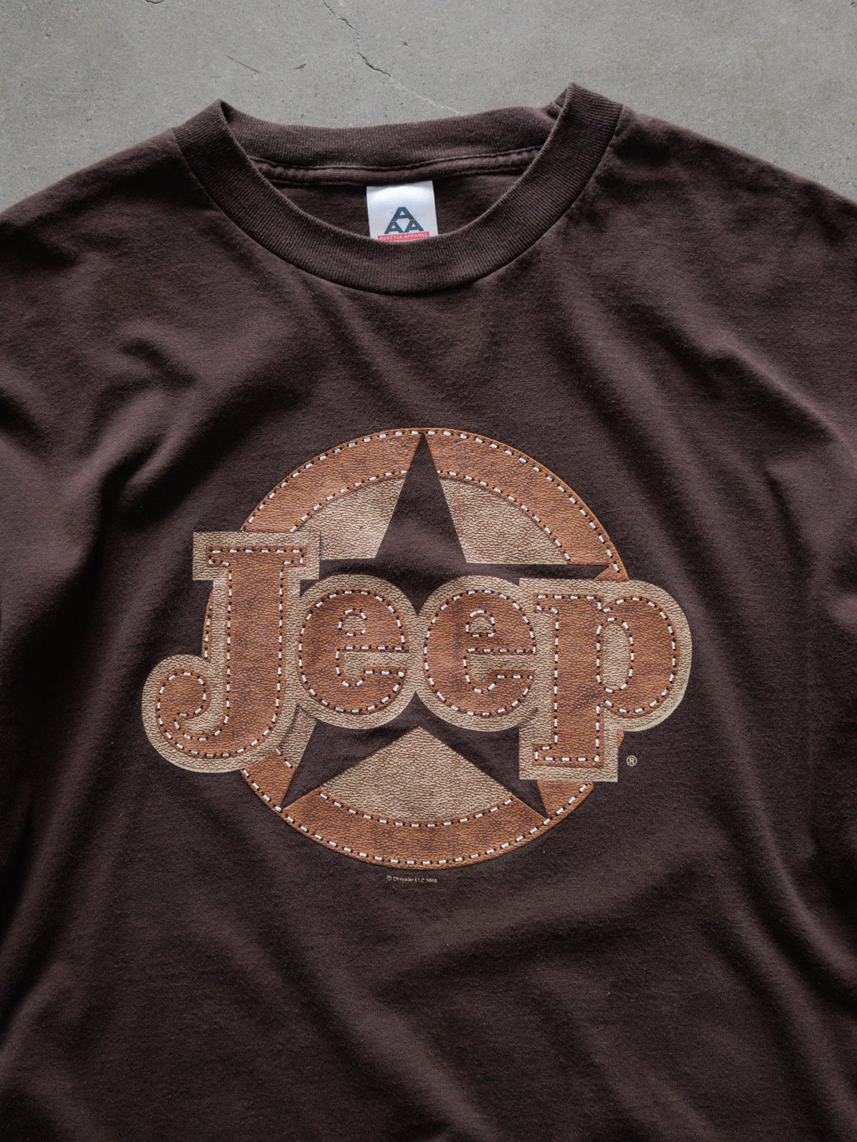 Vintage 2005 Brown Jeep Tee (XL)