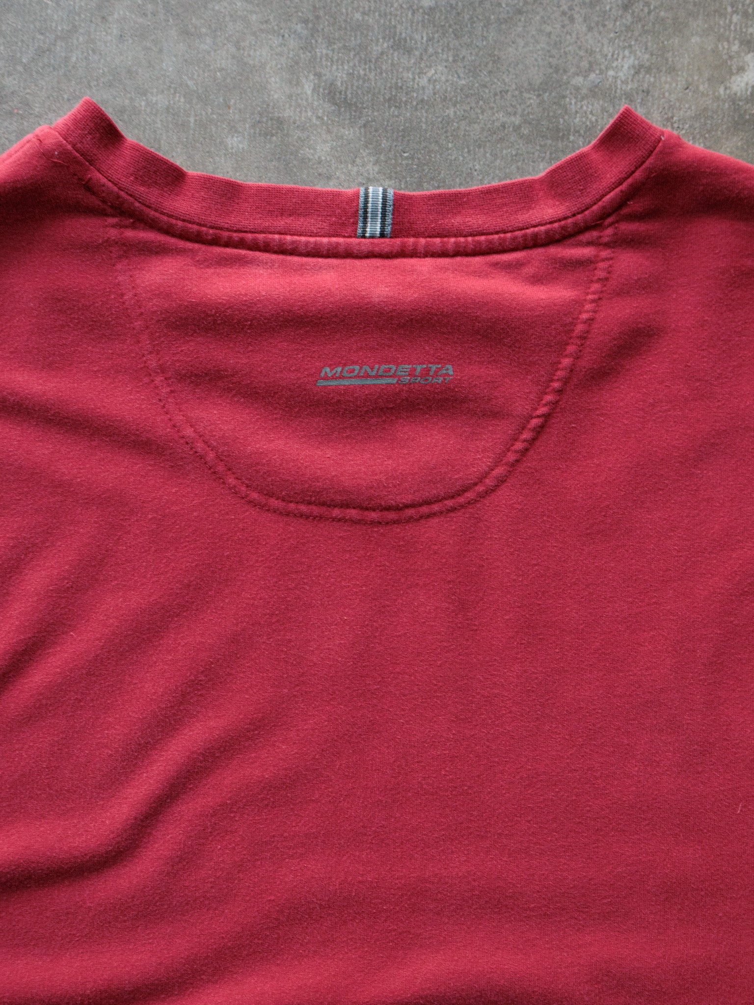 Vintage 00s Red Mondetta Sport Long Sleeve Tee (L)