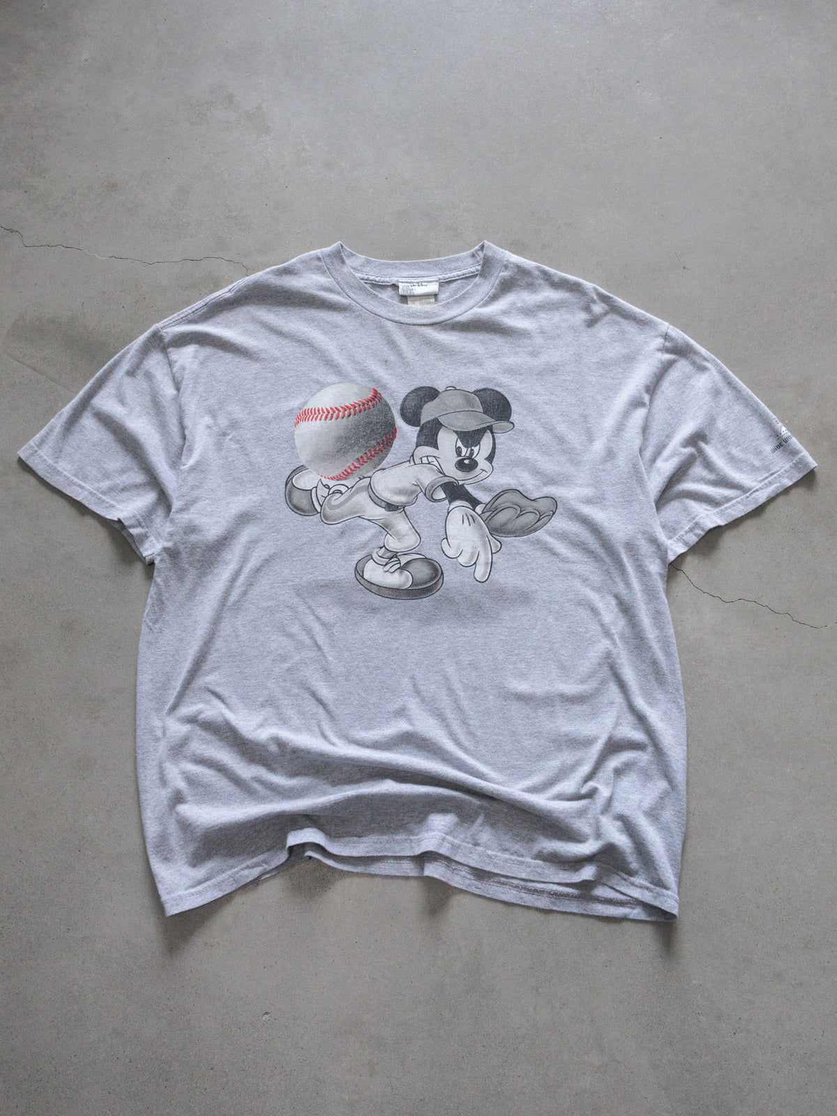 Vintage Grey Walt Disney World Mickey Mouse Baseball Tee (L)