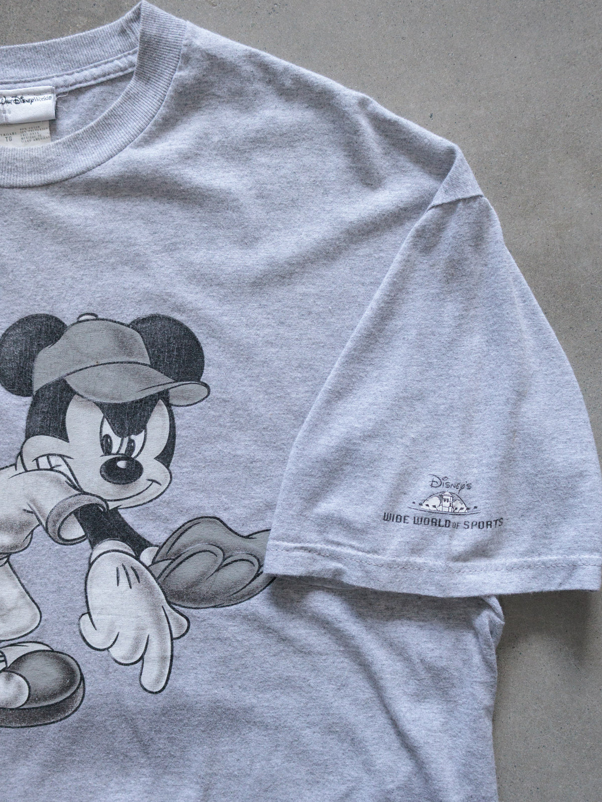 Vintage Grey Walt Disney World Mickey Mouse Baseball Tee (L)