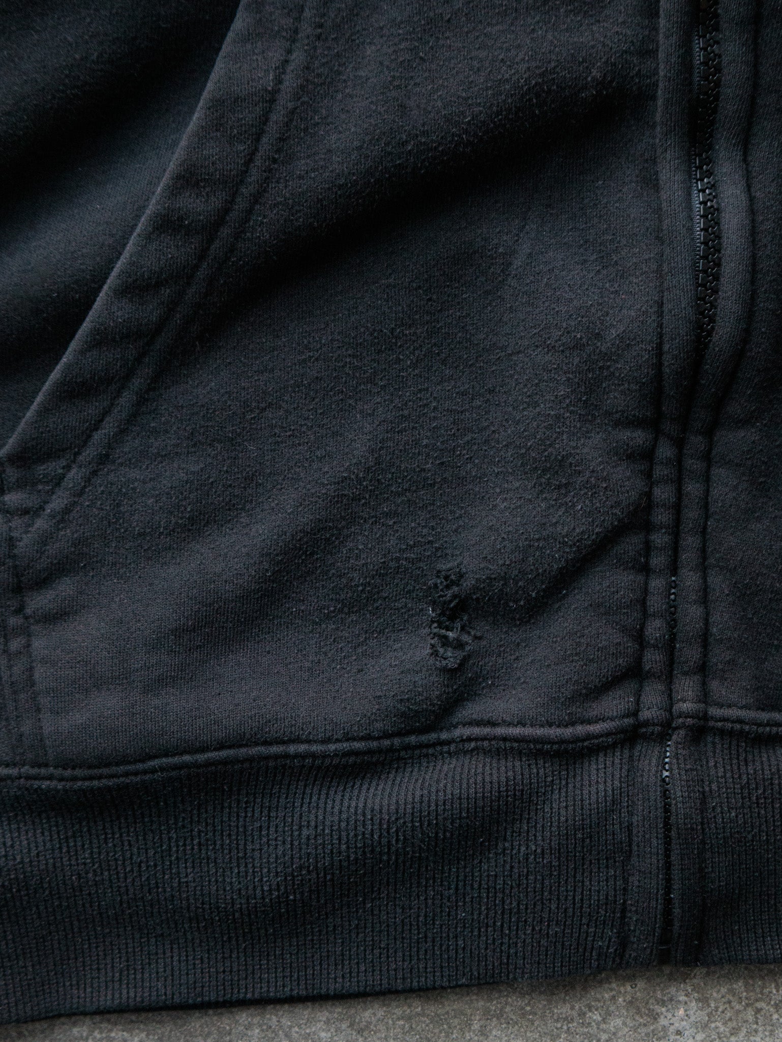 Vintage 00s Black Quiksilver Full Zip Hoodie (M)