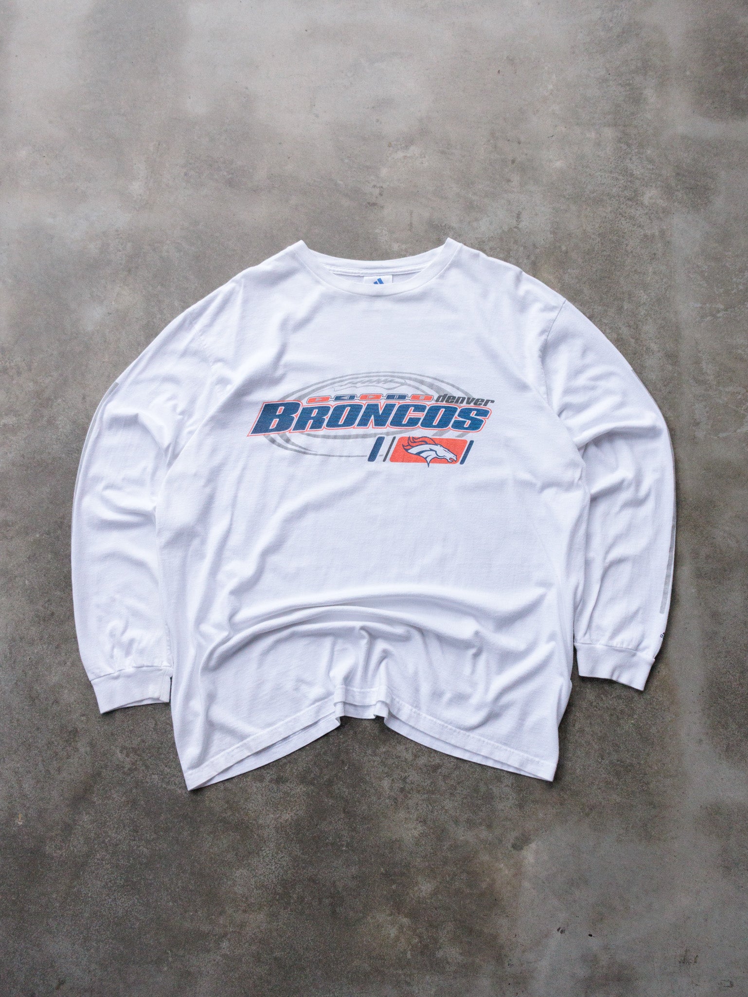 Vintage 00s Adidas Denver Broncos Long Sleeve (XL)