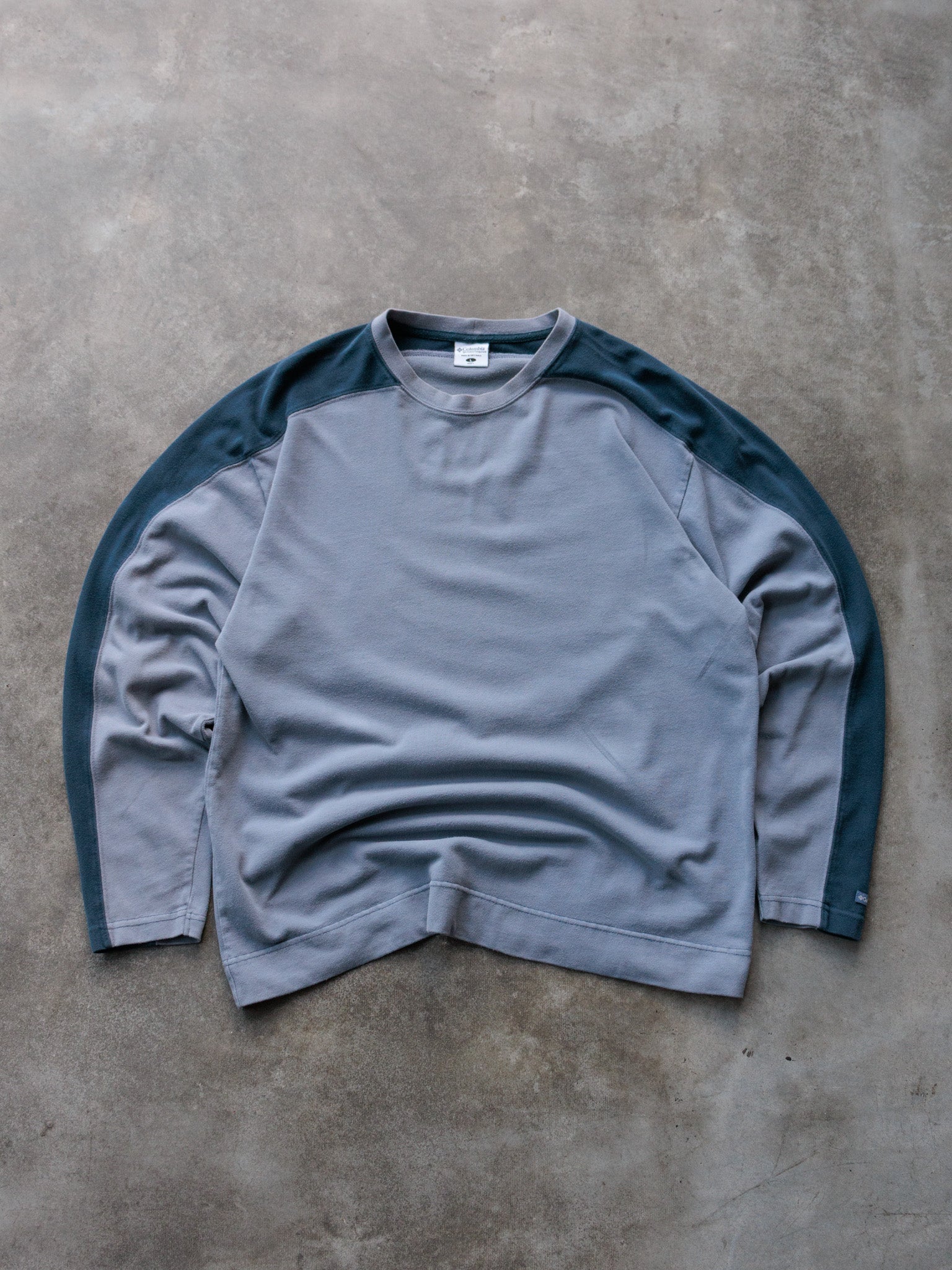 Vintage 00s Grey Columbia Fleece Sweatshirt (L)
