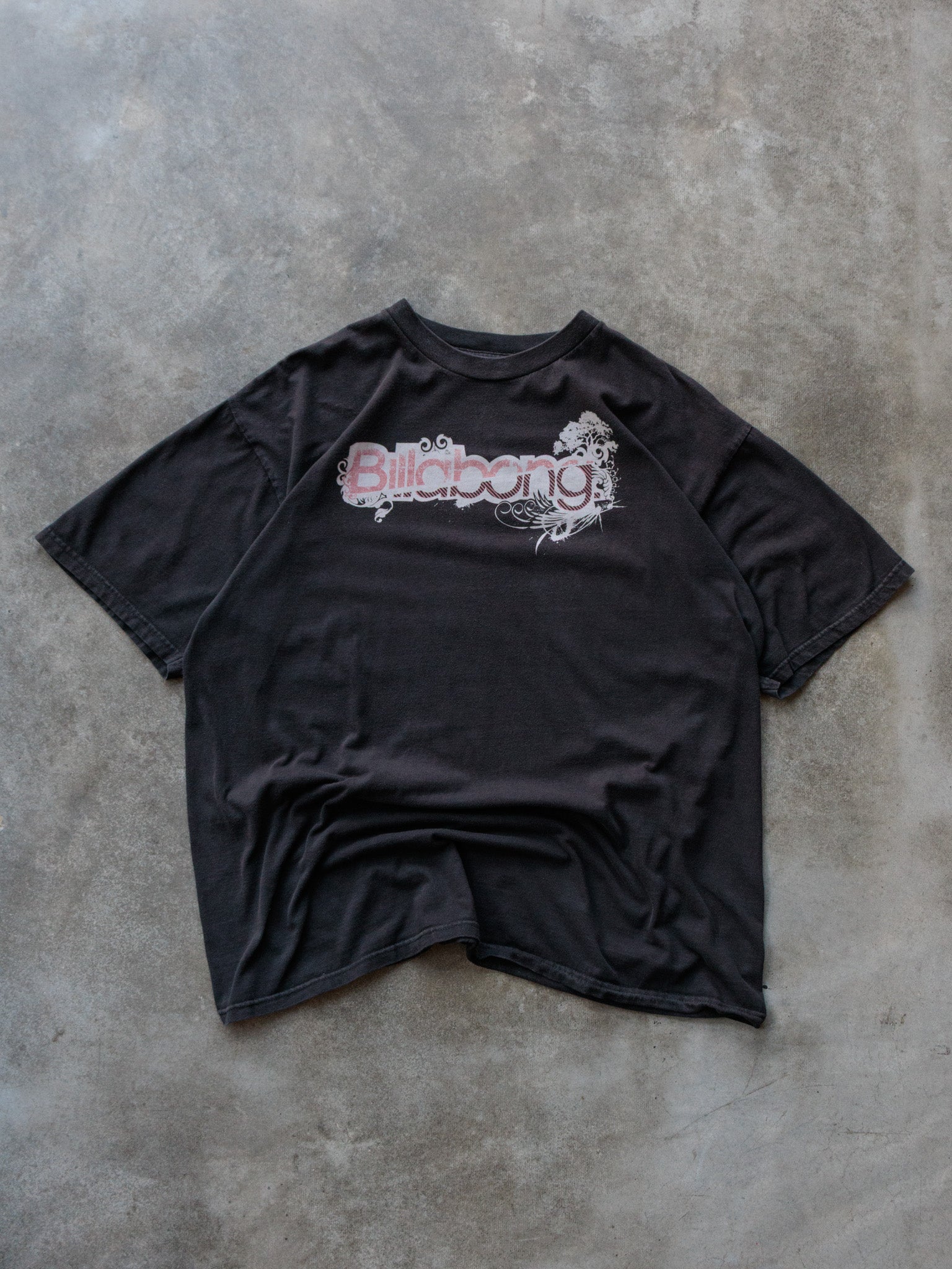 Vintage 00s Black Billabong Graphic Tee (XL)