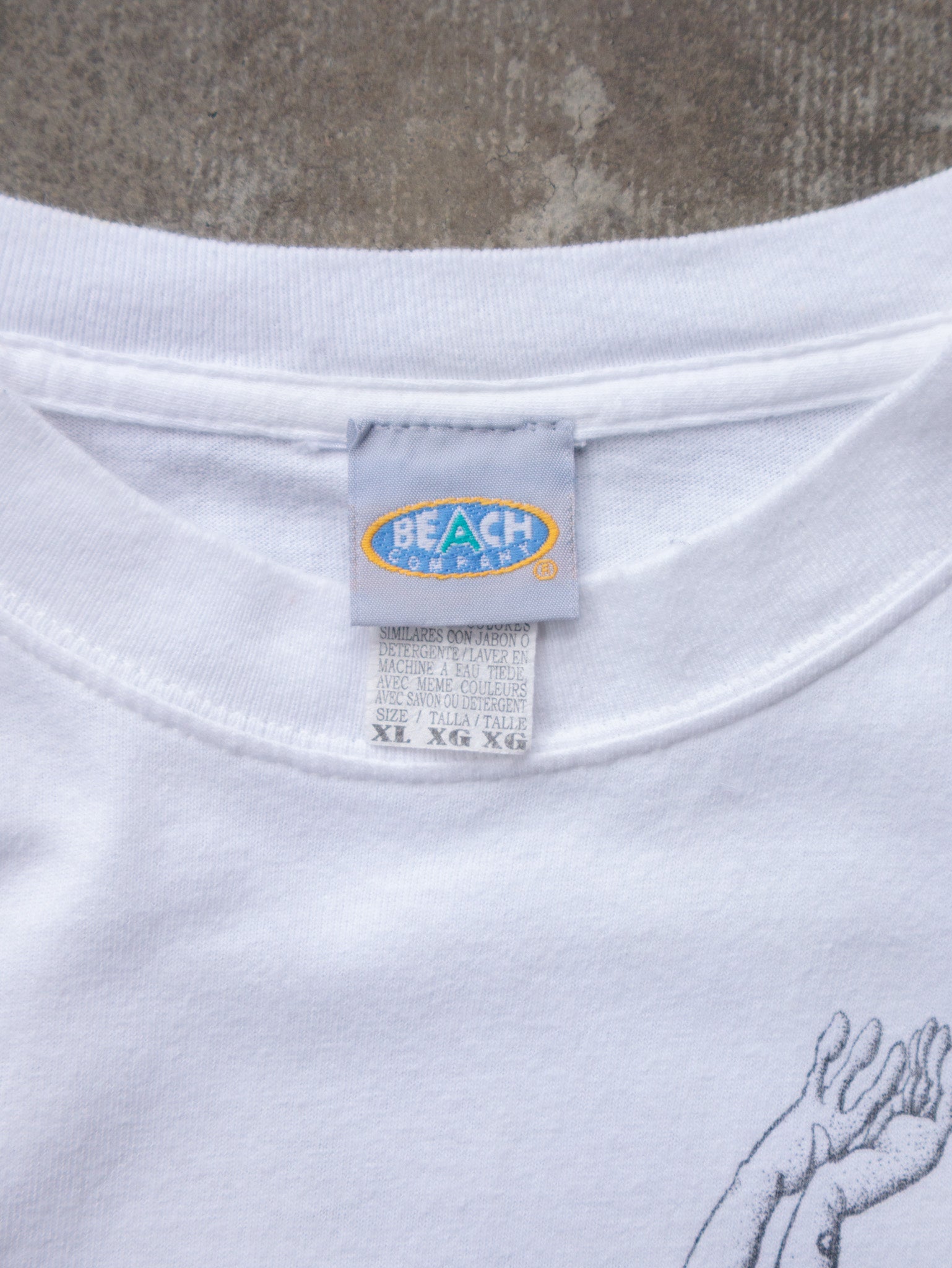 Vintage 1997 White Kamikaze Gecko Graphic Tee (XL)