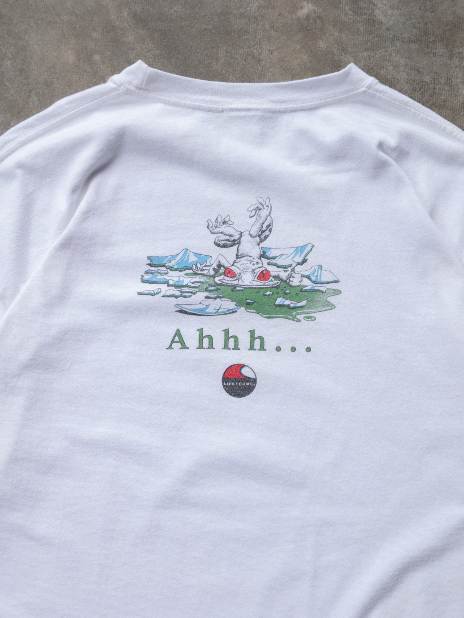 Vintage 1997 White Kamikaze Gecko Graphic Tee (XL)