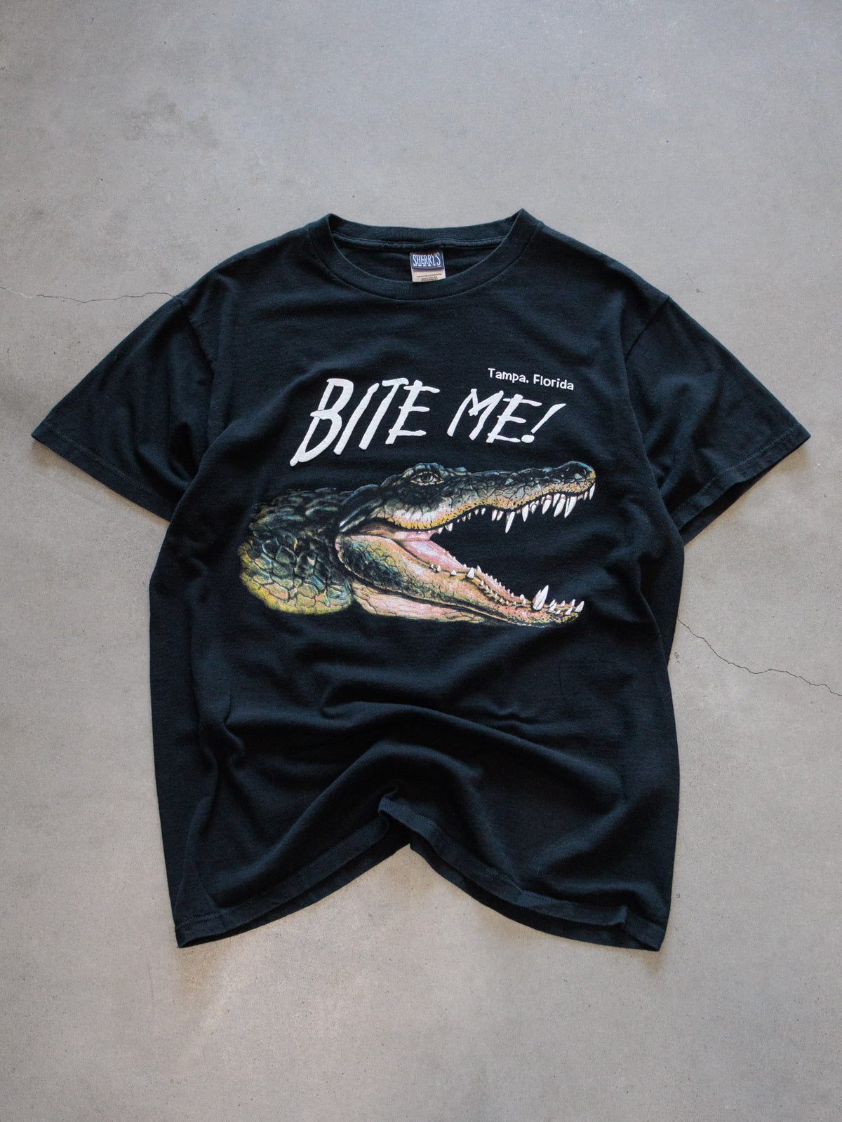Vintage 00s Black Tampa Florida Bite Me! Alligator Slogan Tee (L)