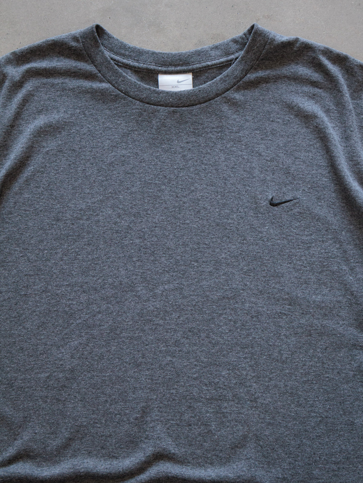 Vintage 00s Grey Nike Swoosh Tee (2XL)