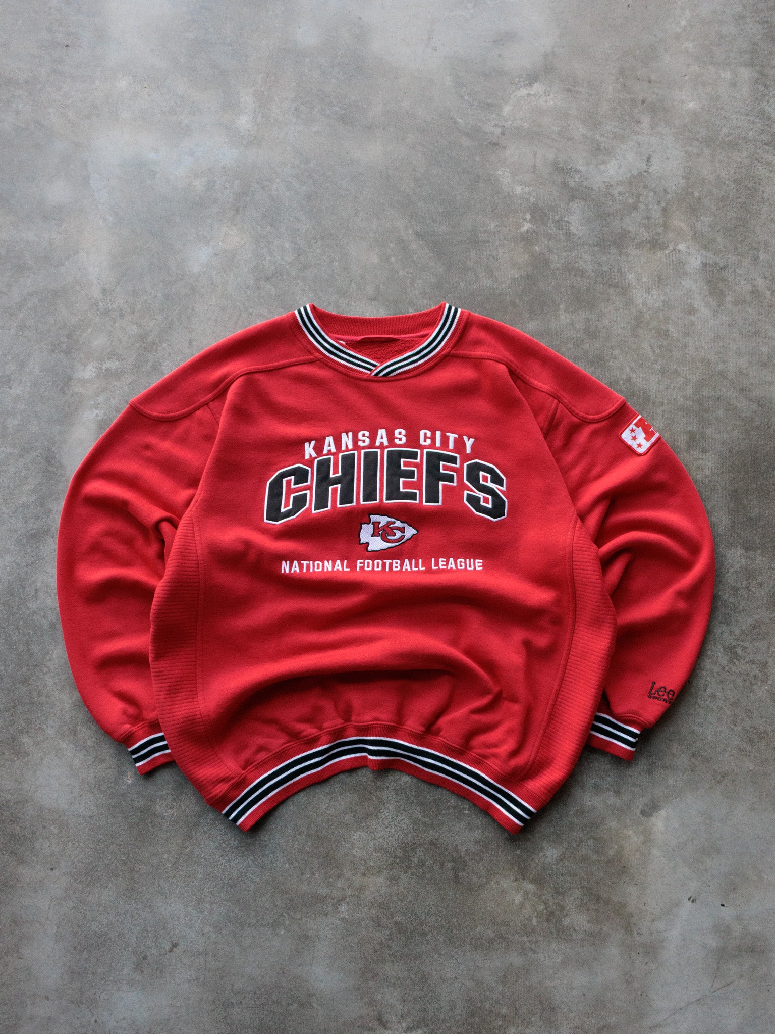 Vintage 90s Red Lee Sport Kansas City Chiefs Sweatshirt (XL)