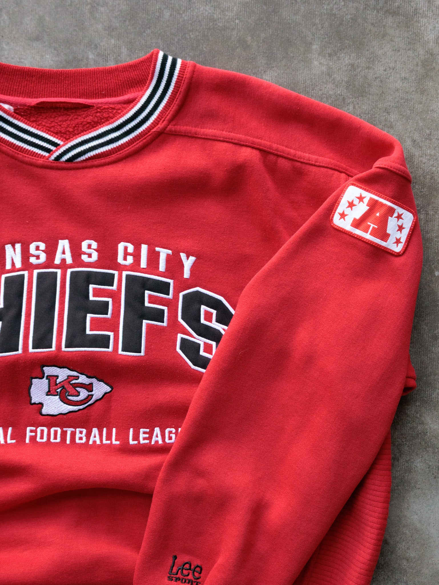 Vintage 90s Red Lee Sport Kansas City Chiefs Sweatshirt (XL)