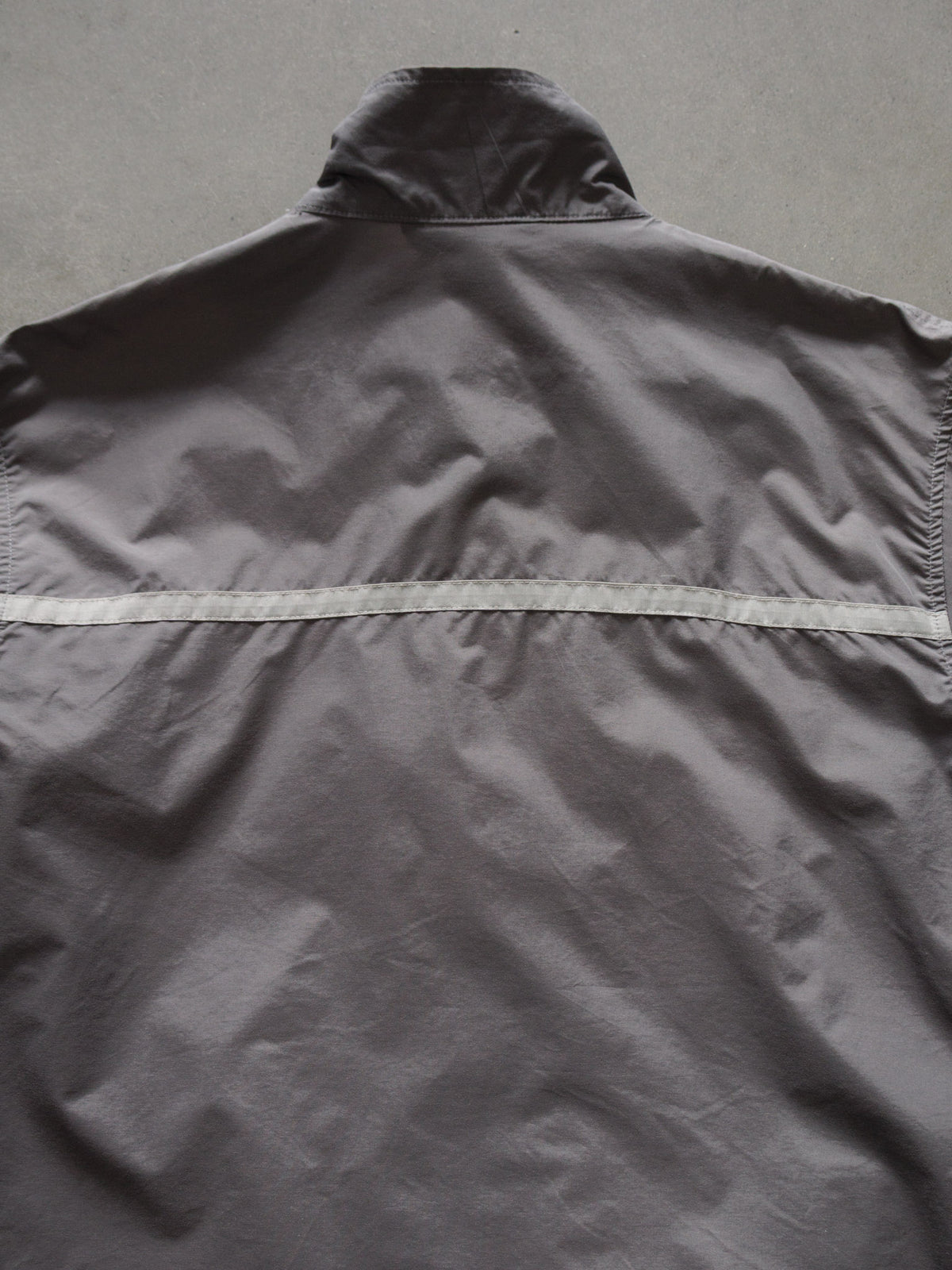 Vintage 00s Grey Nike Windbreaker (M)