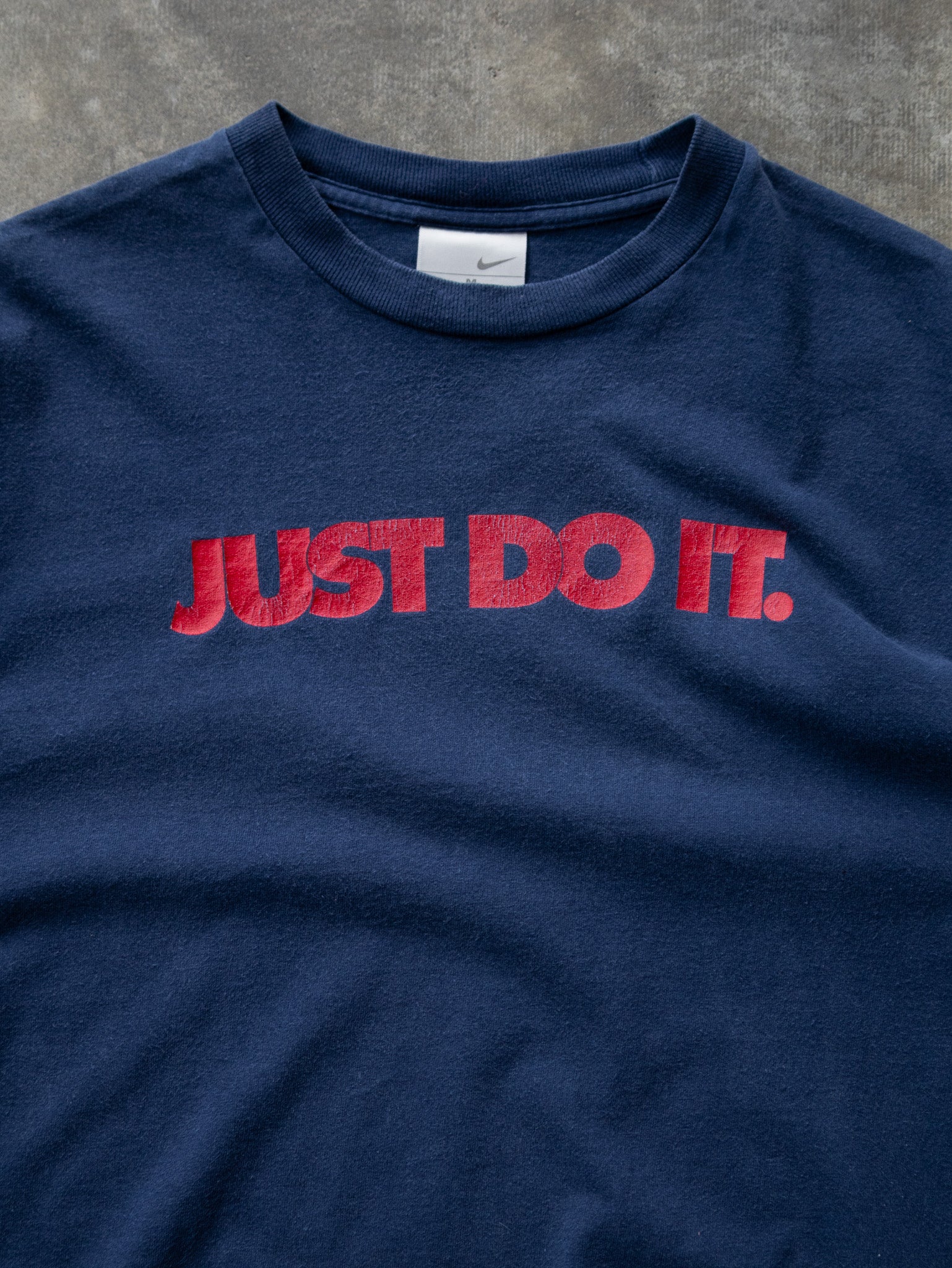 Vintage 00s Navy Nike 'Just Do It' Tee (M)