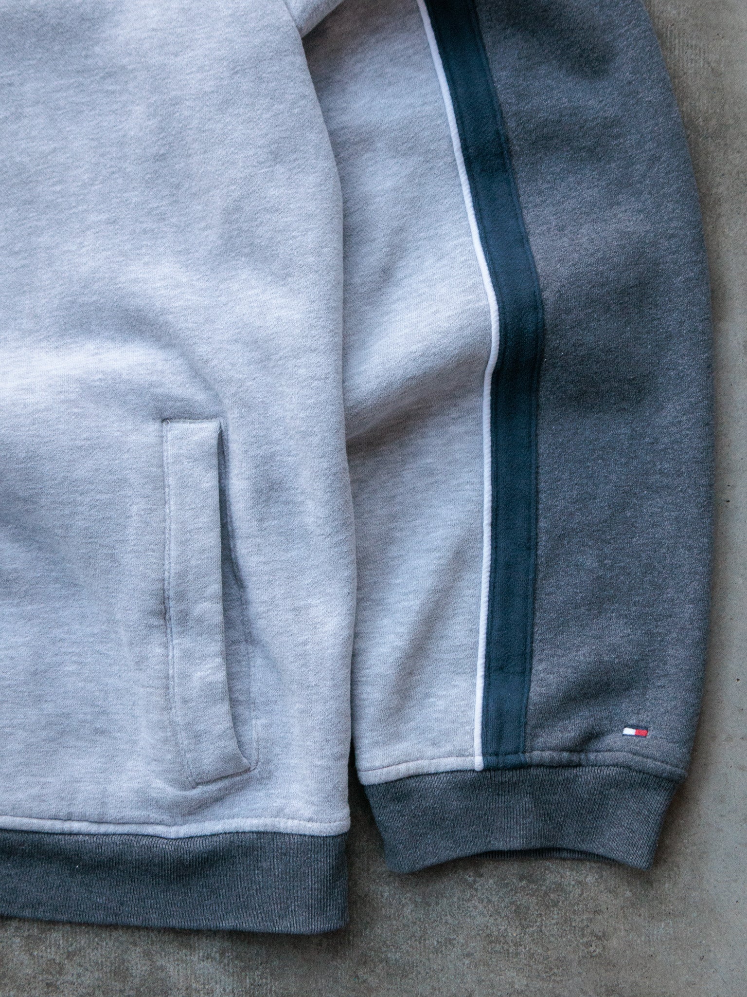 Vintage 00s Grey Tommy Hilfiger Colourblock Full Zip Sweatshirt (XL)