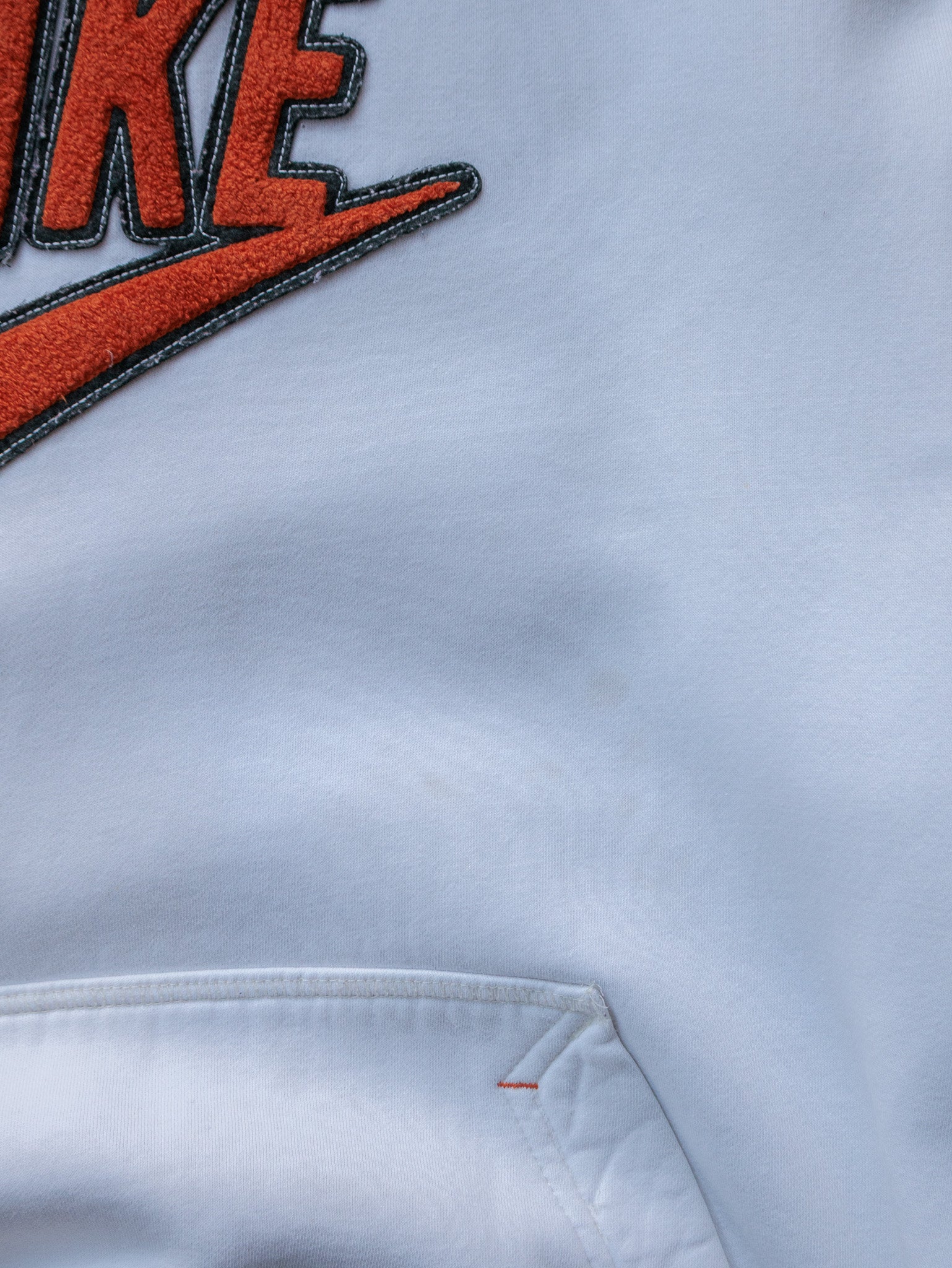 Vintage White Nike Hoodie (XL)