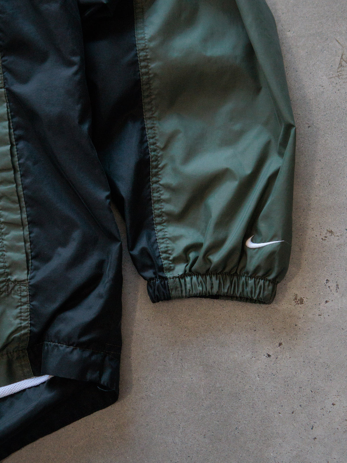 Vintage 00s Green Nike Colourblock Windbreaker (XL)