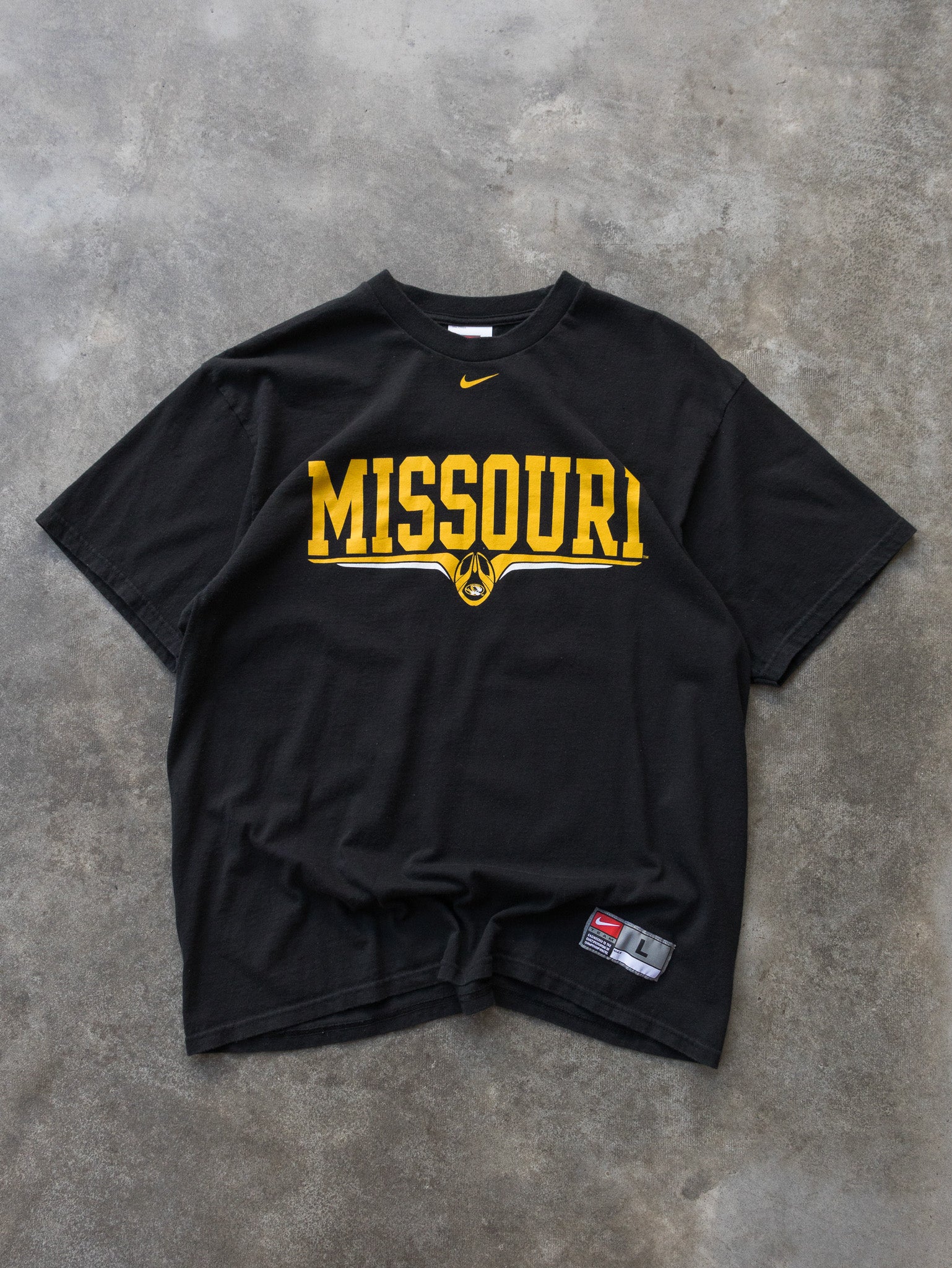 Vintage 00s Nike Missouri Tigers Tee (L)