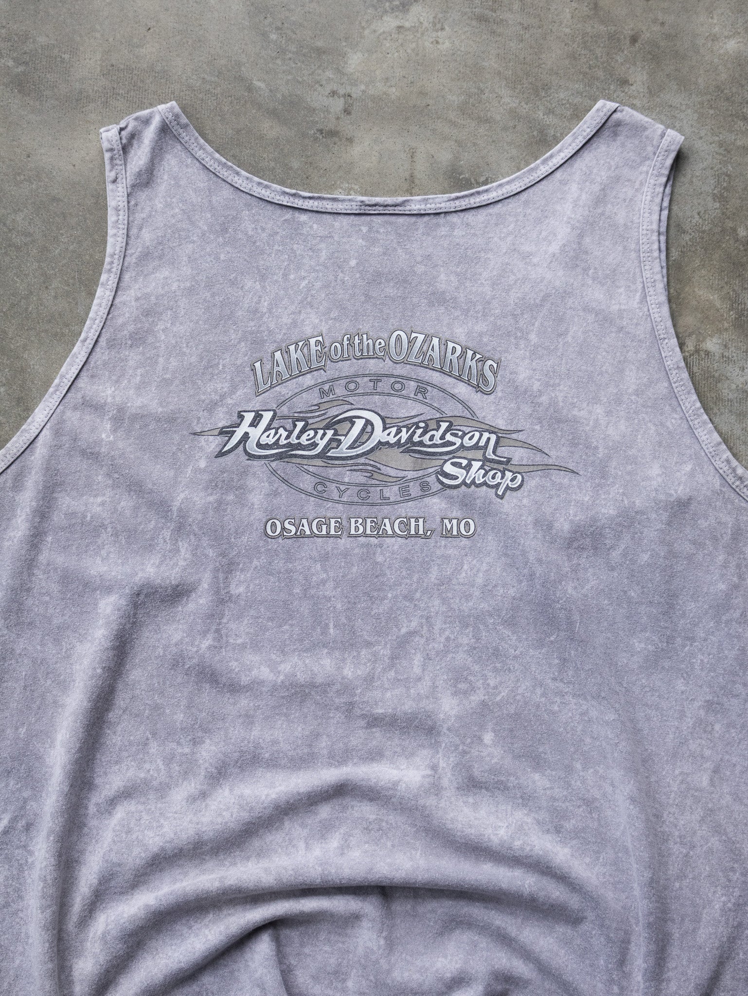 Vintage 2005 Grey Harley-Davidson Lake of the Ozarks Skull Tank (XL)