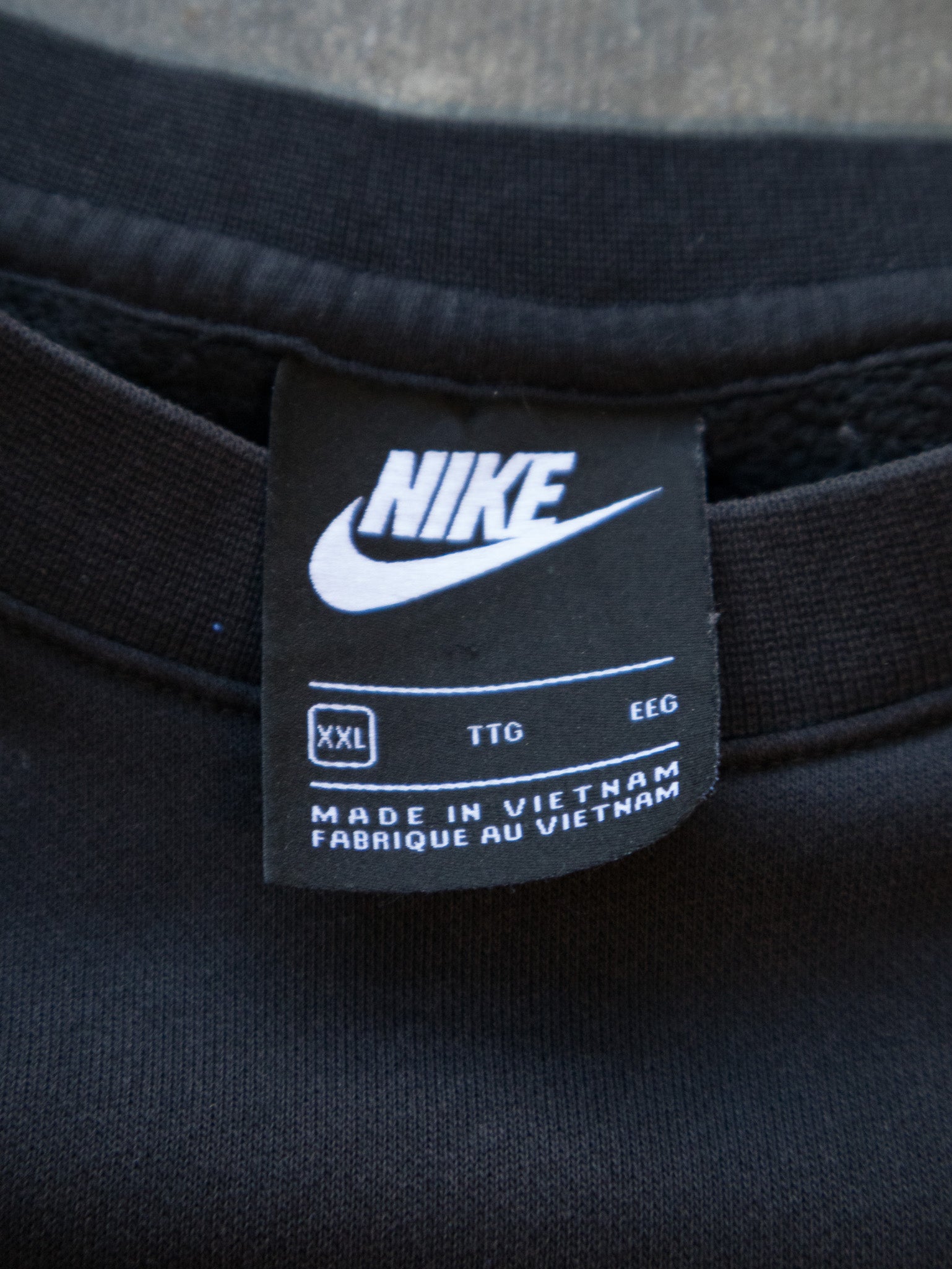 Vintage Black Nike Logo Sweatshirt (2XL)