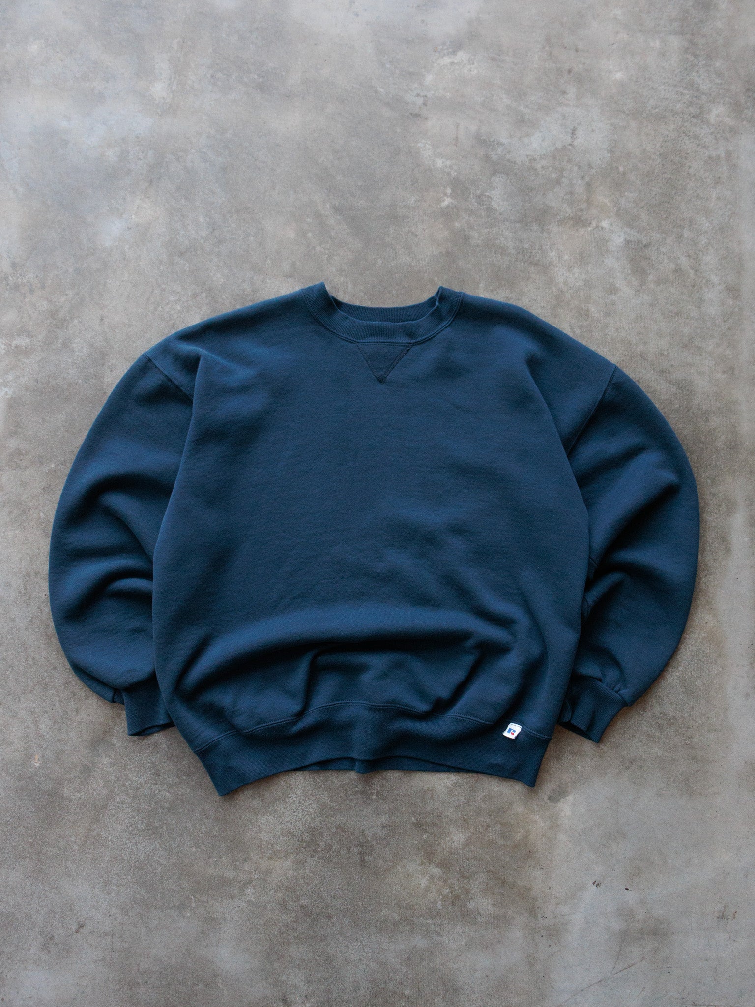 Vintage 90s Navy Russell Athletic Sweatshirt (XL)