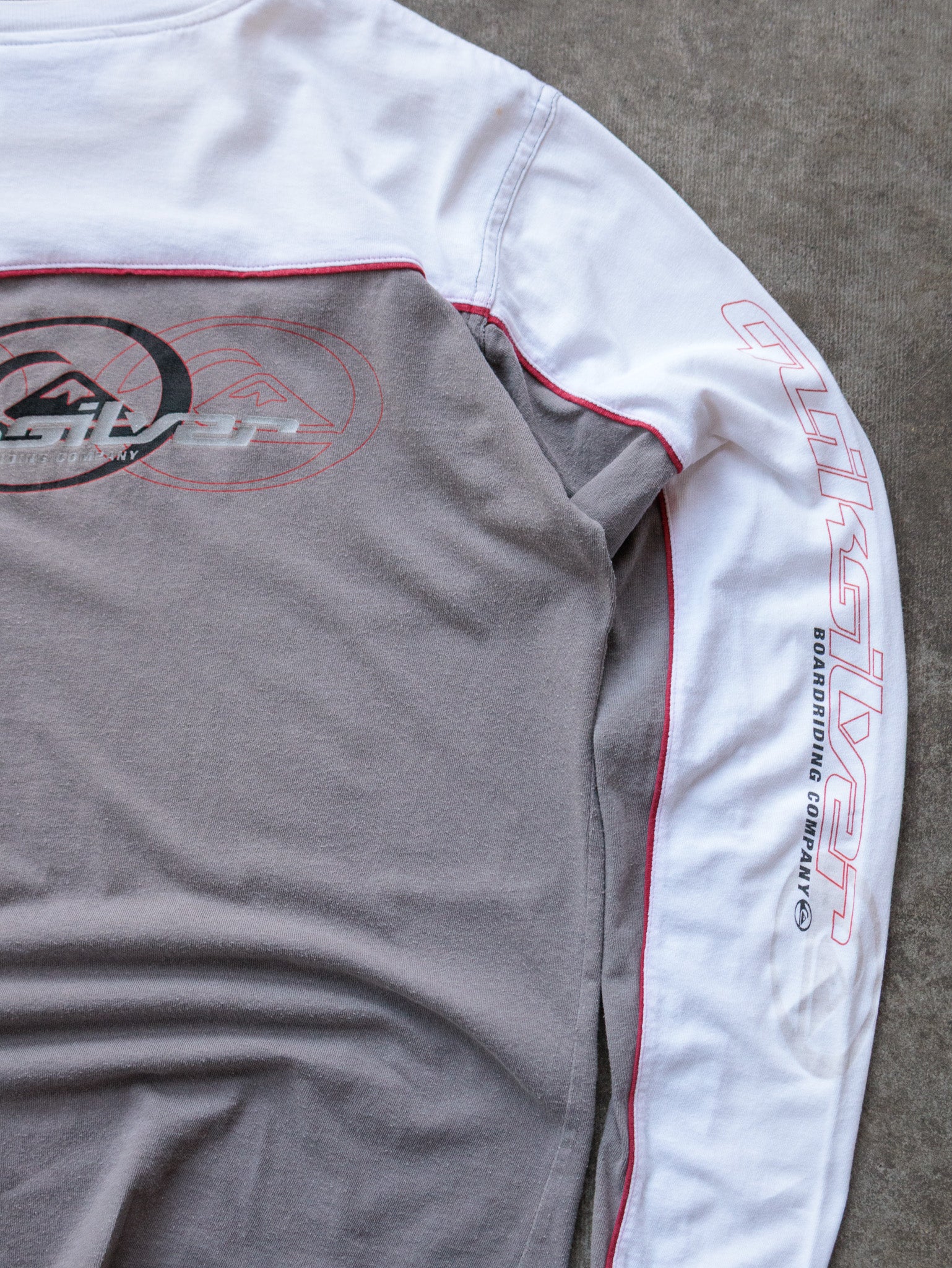Vintage 00s Grey Quiksilver Long Sleeve Tee (M)