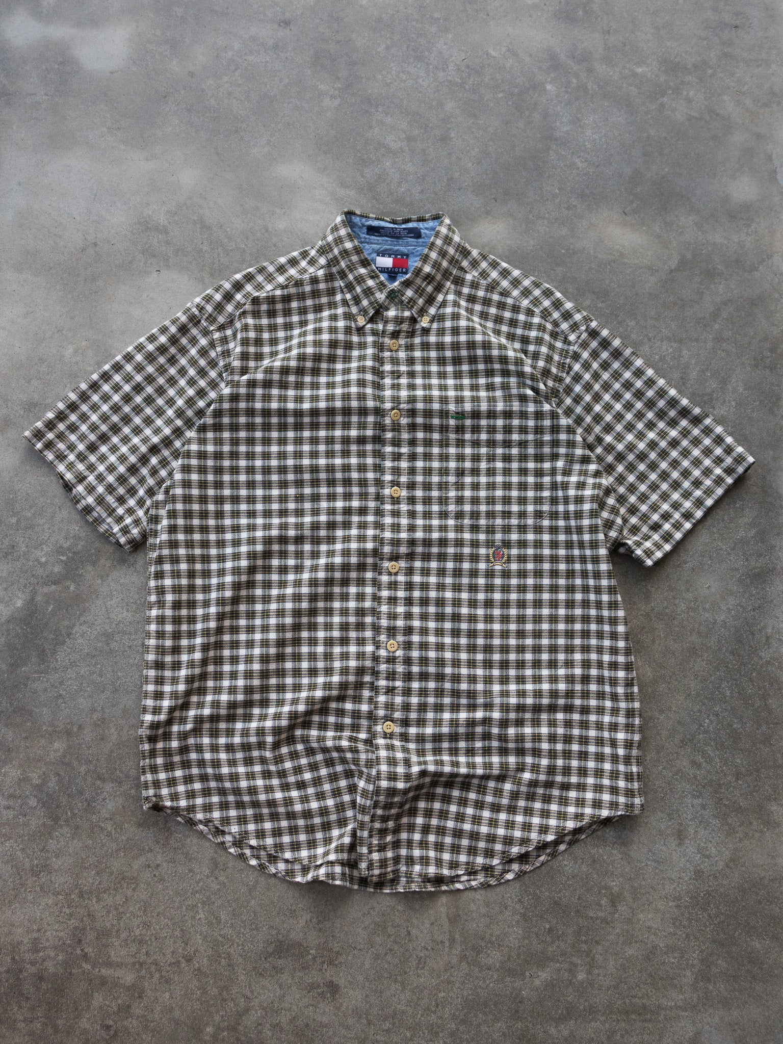 Vintage 90s Green & White Tommy Hilfiger Plaid Short Sleeve Shirt (M)