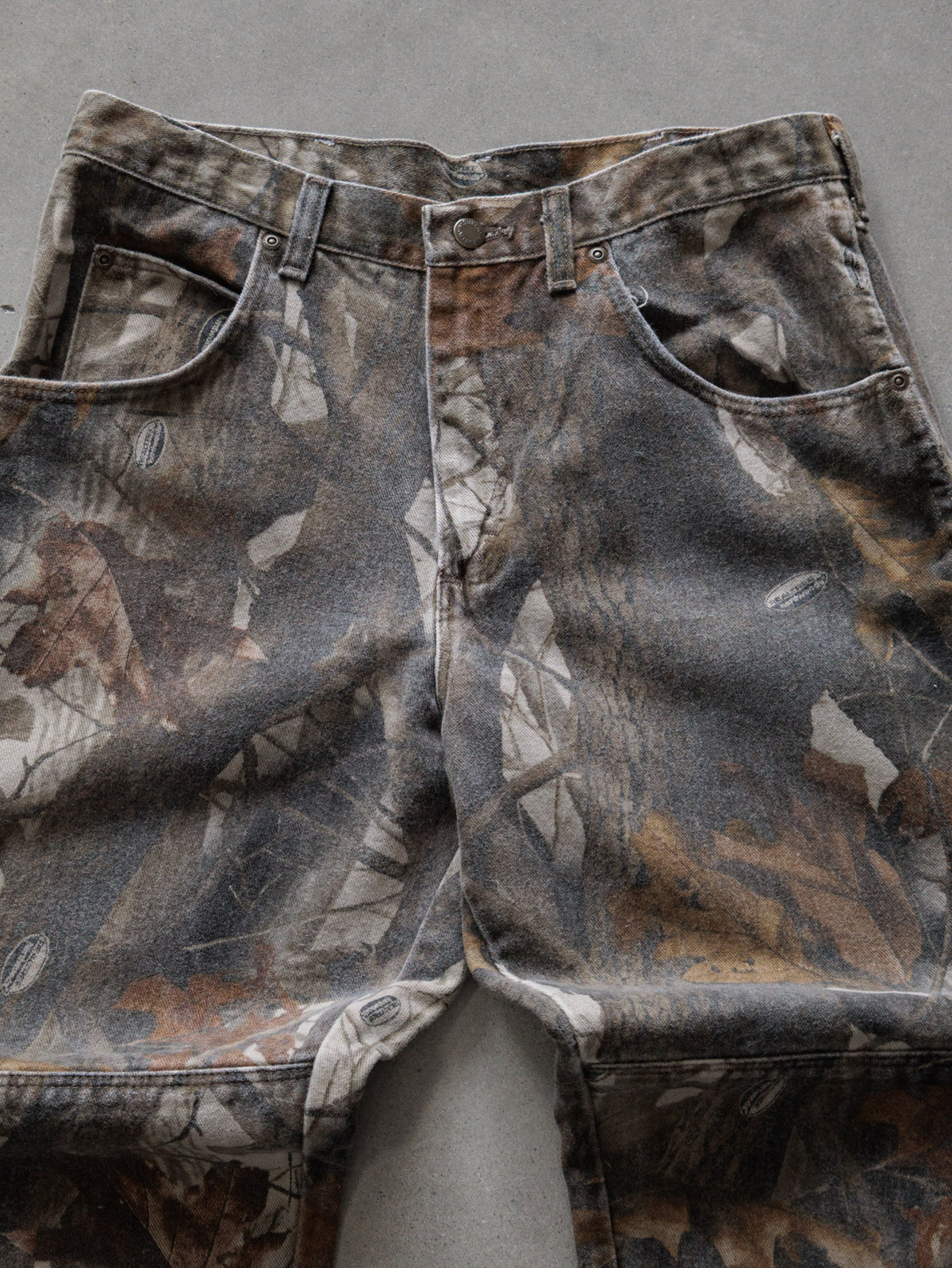 Vintage 90s Grey Camo Wrangler Pants (W32)