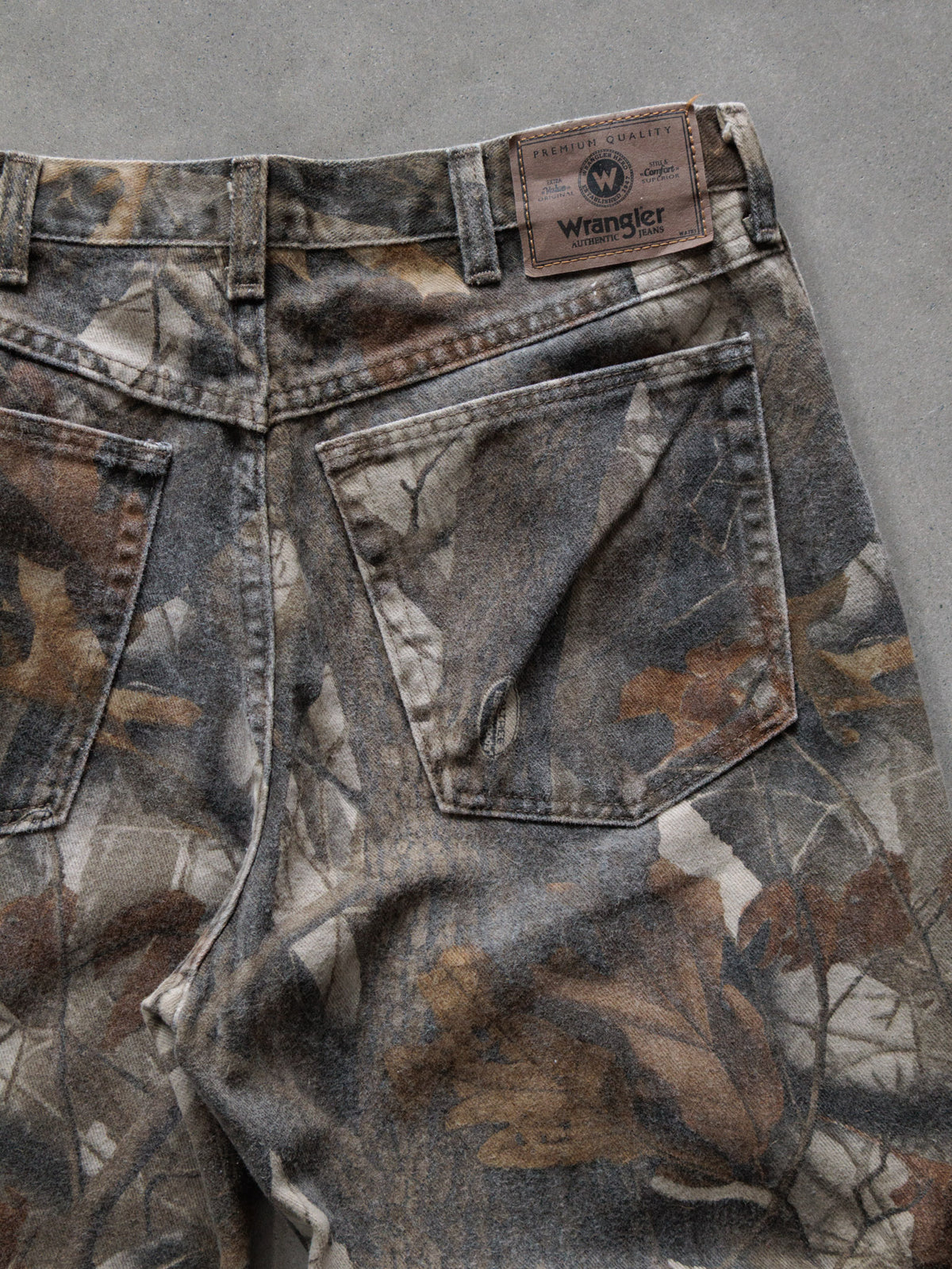 Vintage 90s Grey Camo Wrangler Pants (W32)