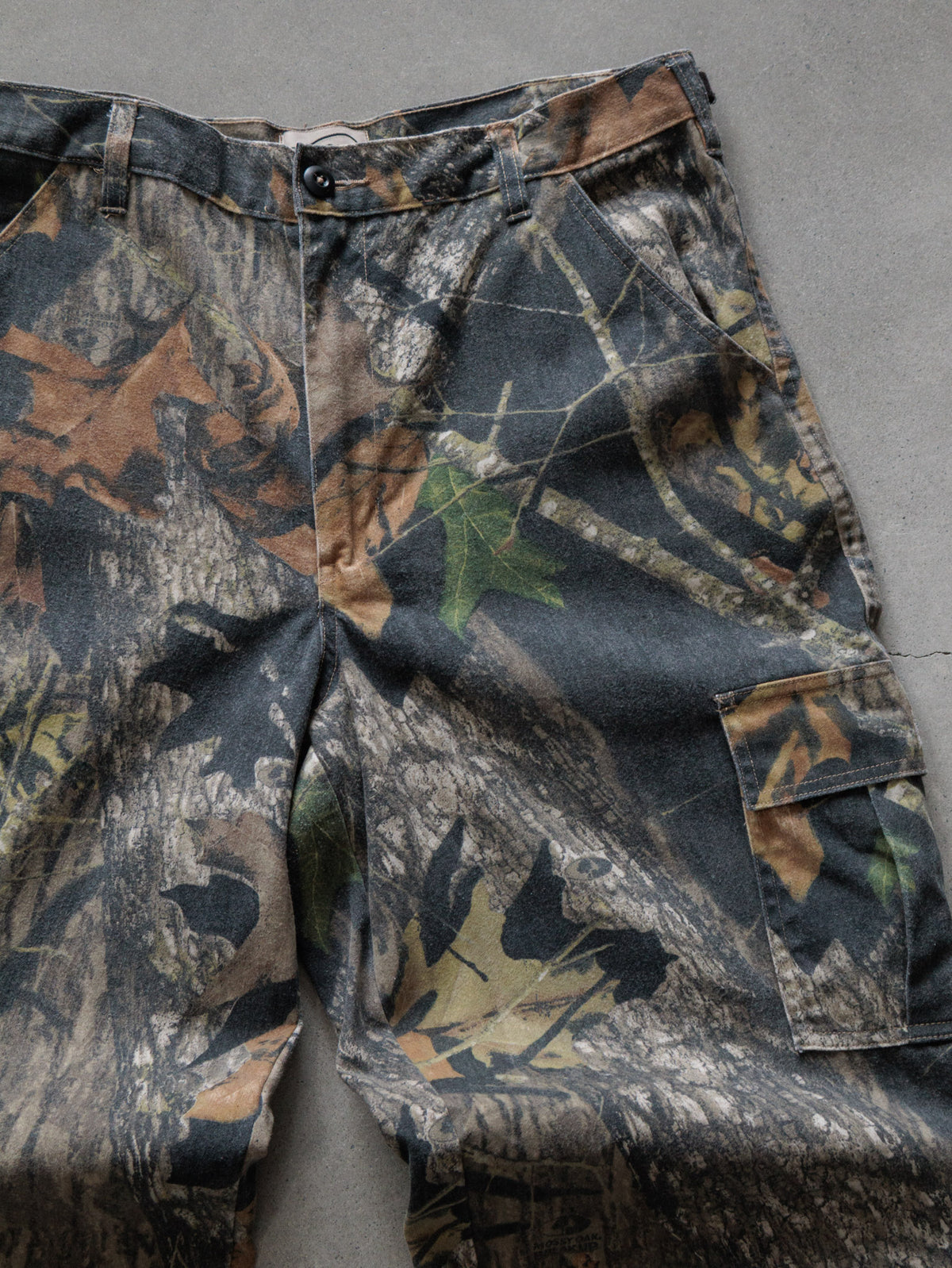 Vintage 00s Brown Mossy Oak Camo Cargo Pants (M)