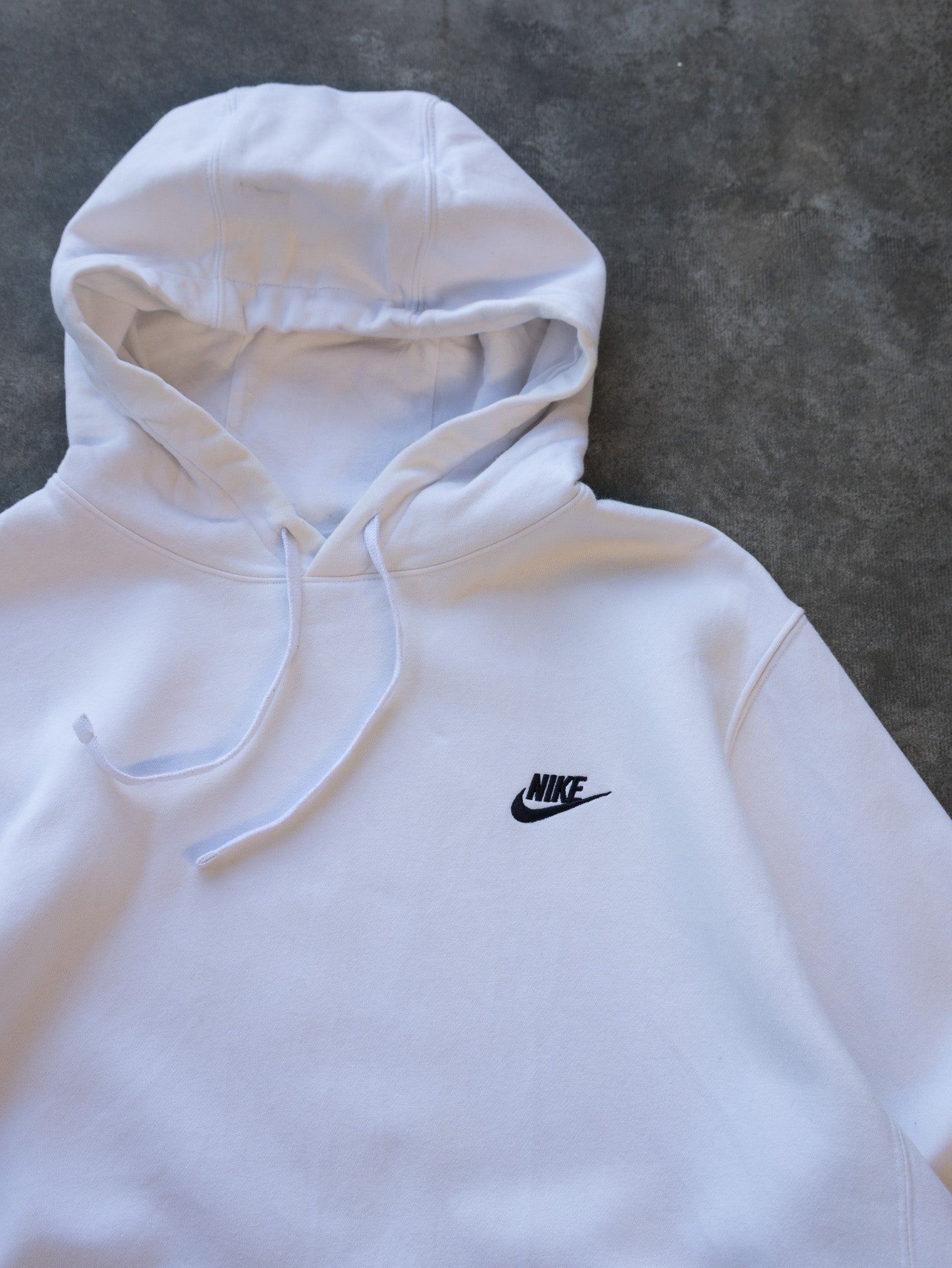 Vintage White Nike Swoosh Hoodie (XL)