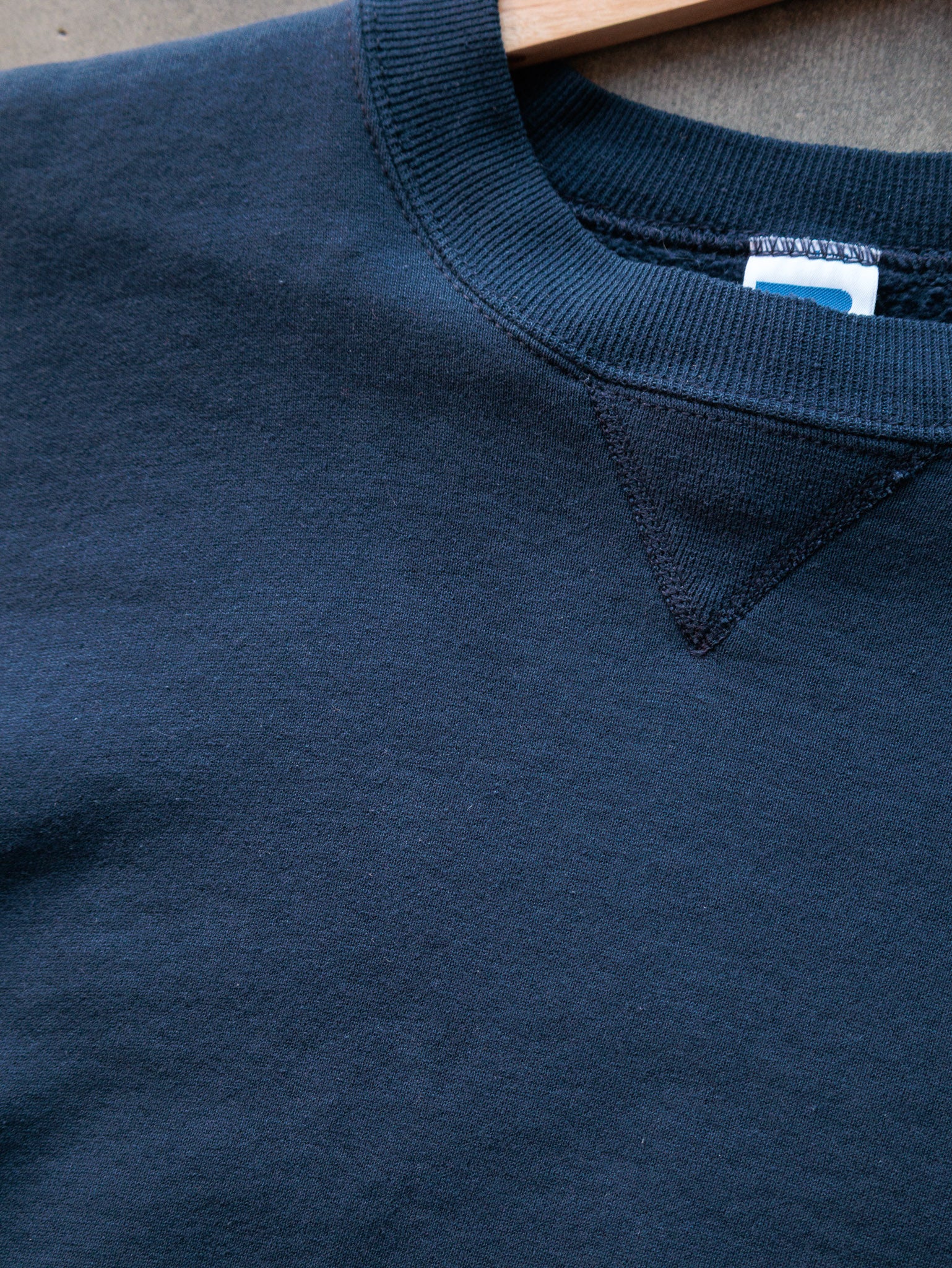 Vintage 90s Navy Russell Athletic Sweatshirt (XL)