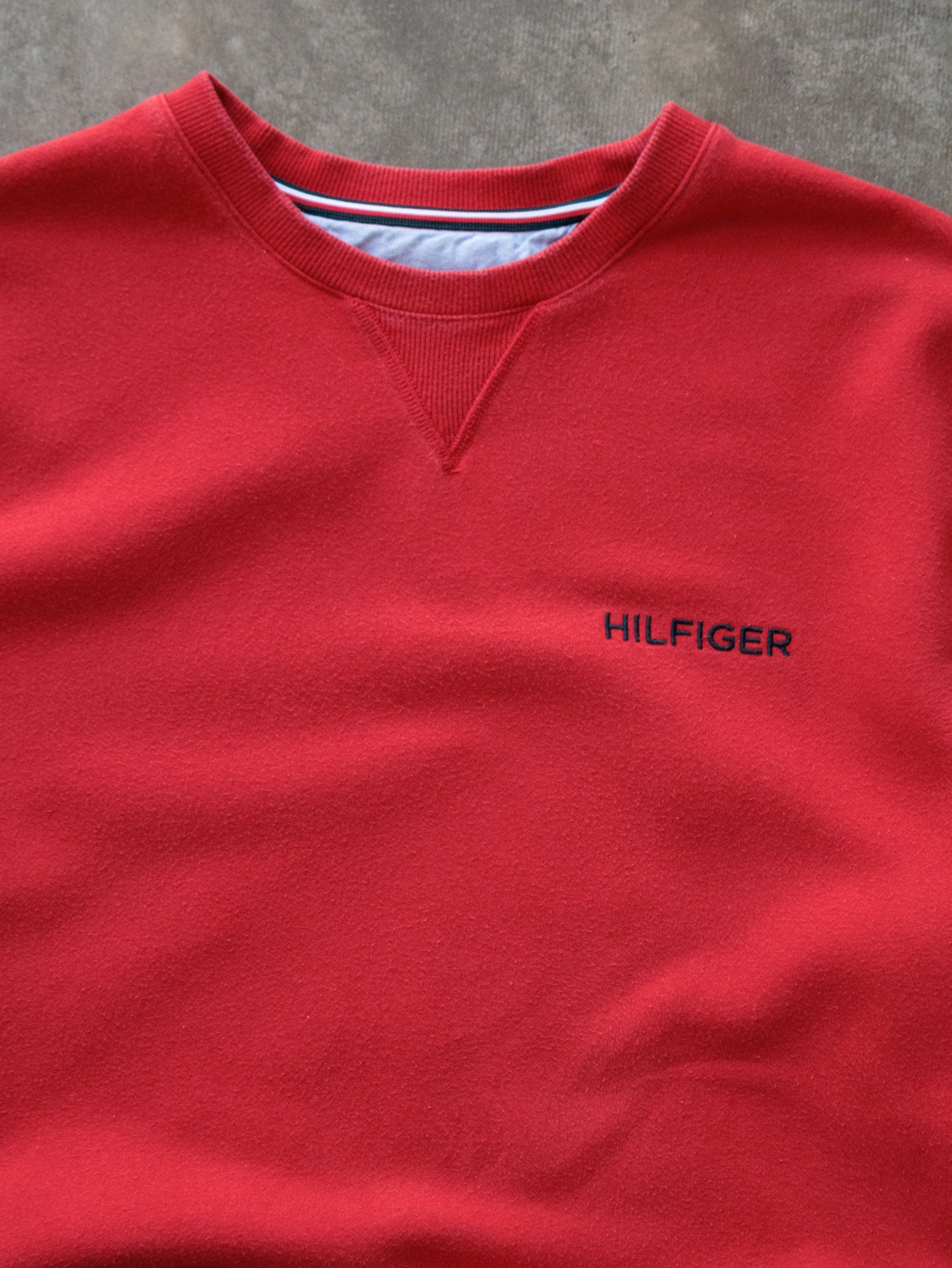 Vintage Red Tommy Hilfiger Sweatshirt (XL)