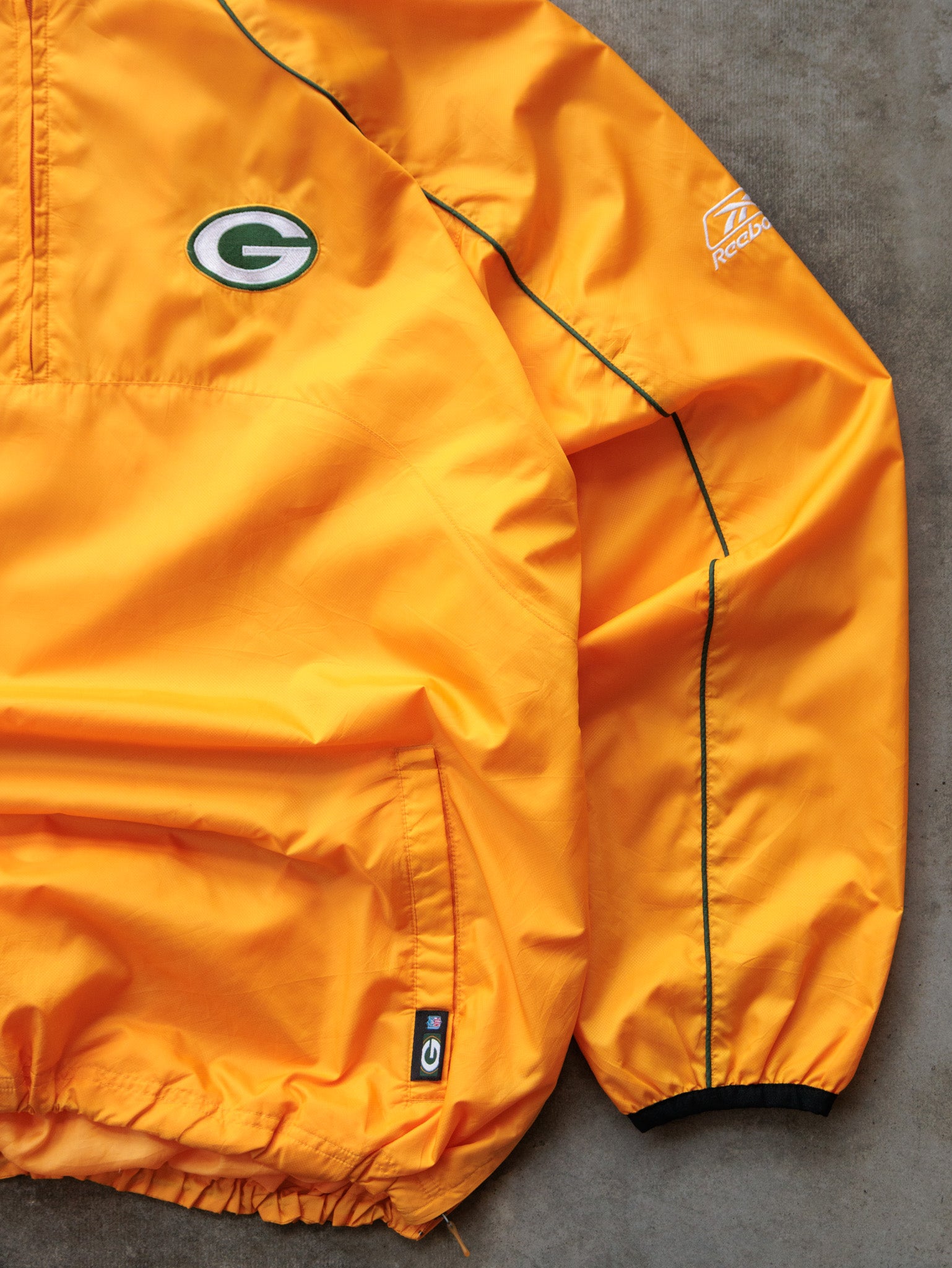 Vintage 00s Yellow Green Bay Packers Reebok Windbreaker (XL)