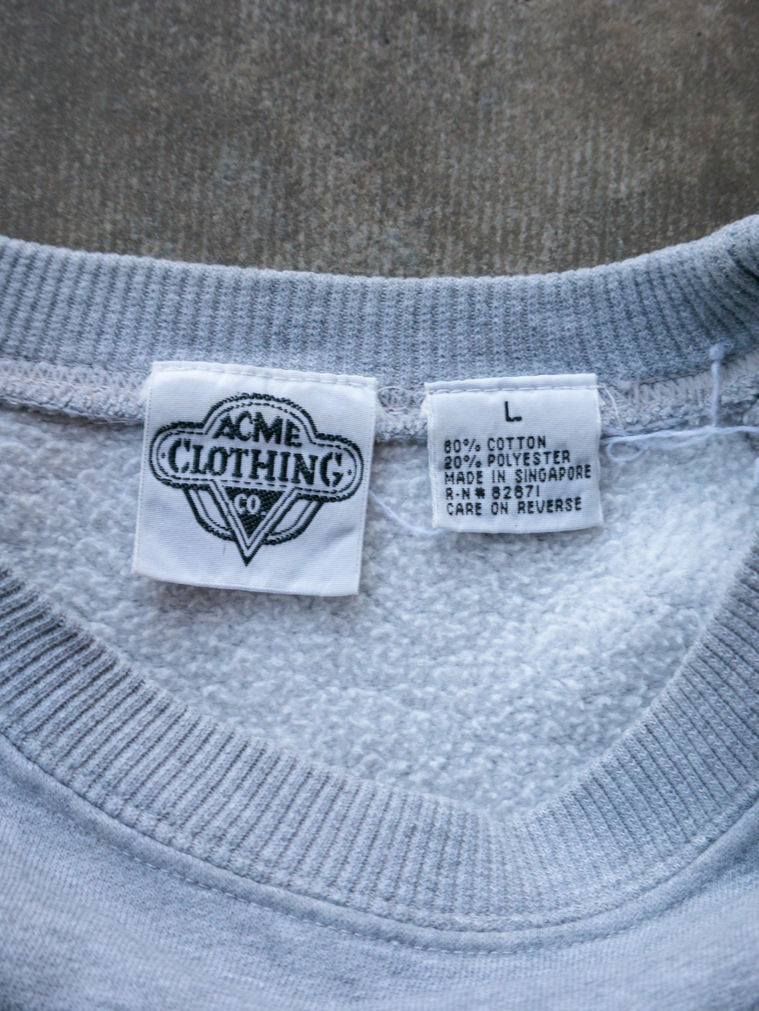 Vintage 90s Grey Looney Tunes Characters Sweatshirt (L)