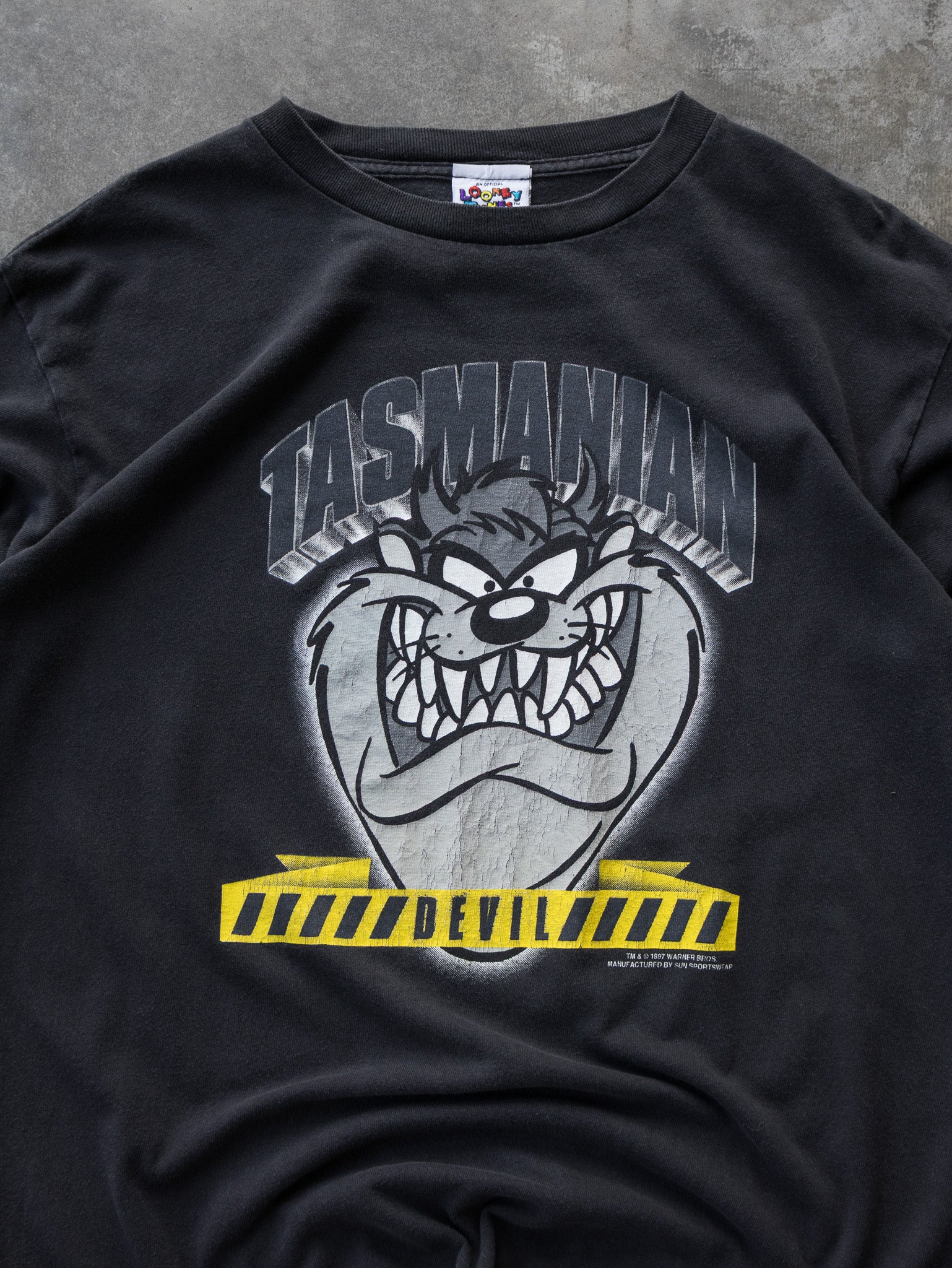 Vintage 1997 Black Looney Tunes Tasmanian Devil Tee (L)