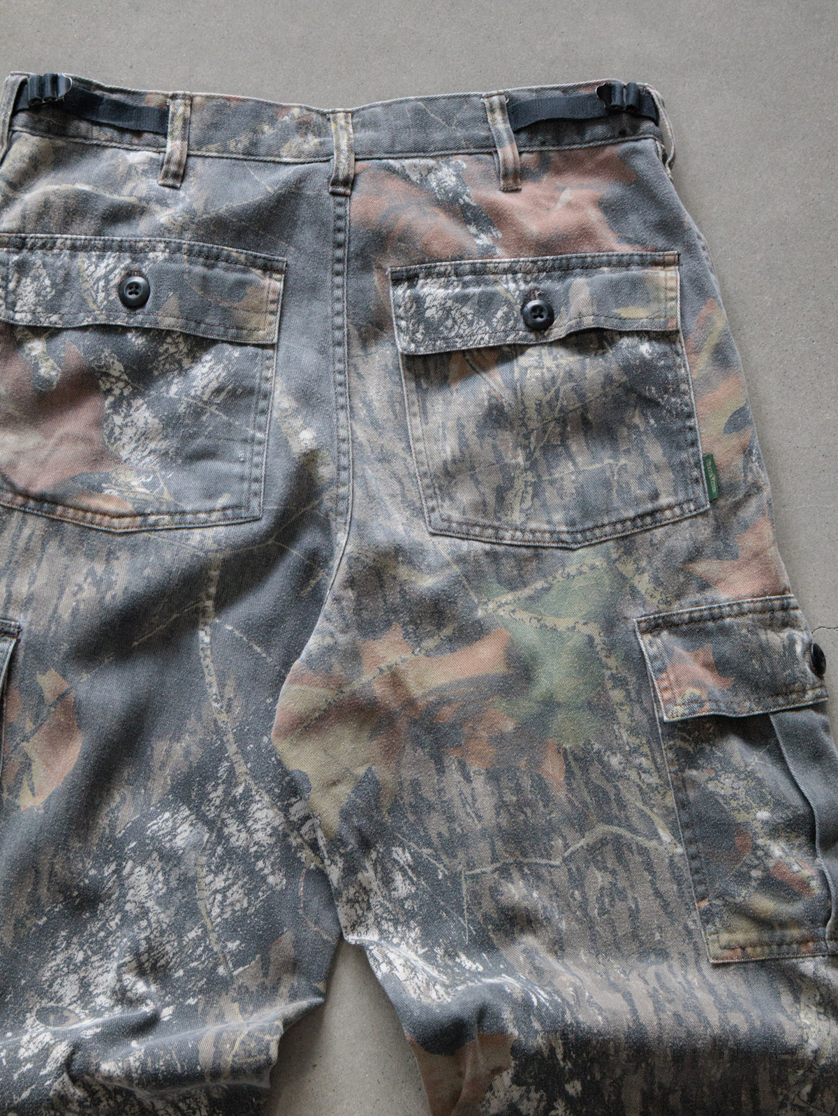 Vintage 00s Brown Mossy Oak Camo Denim Cargo Pants (W28)