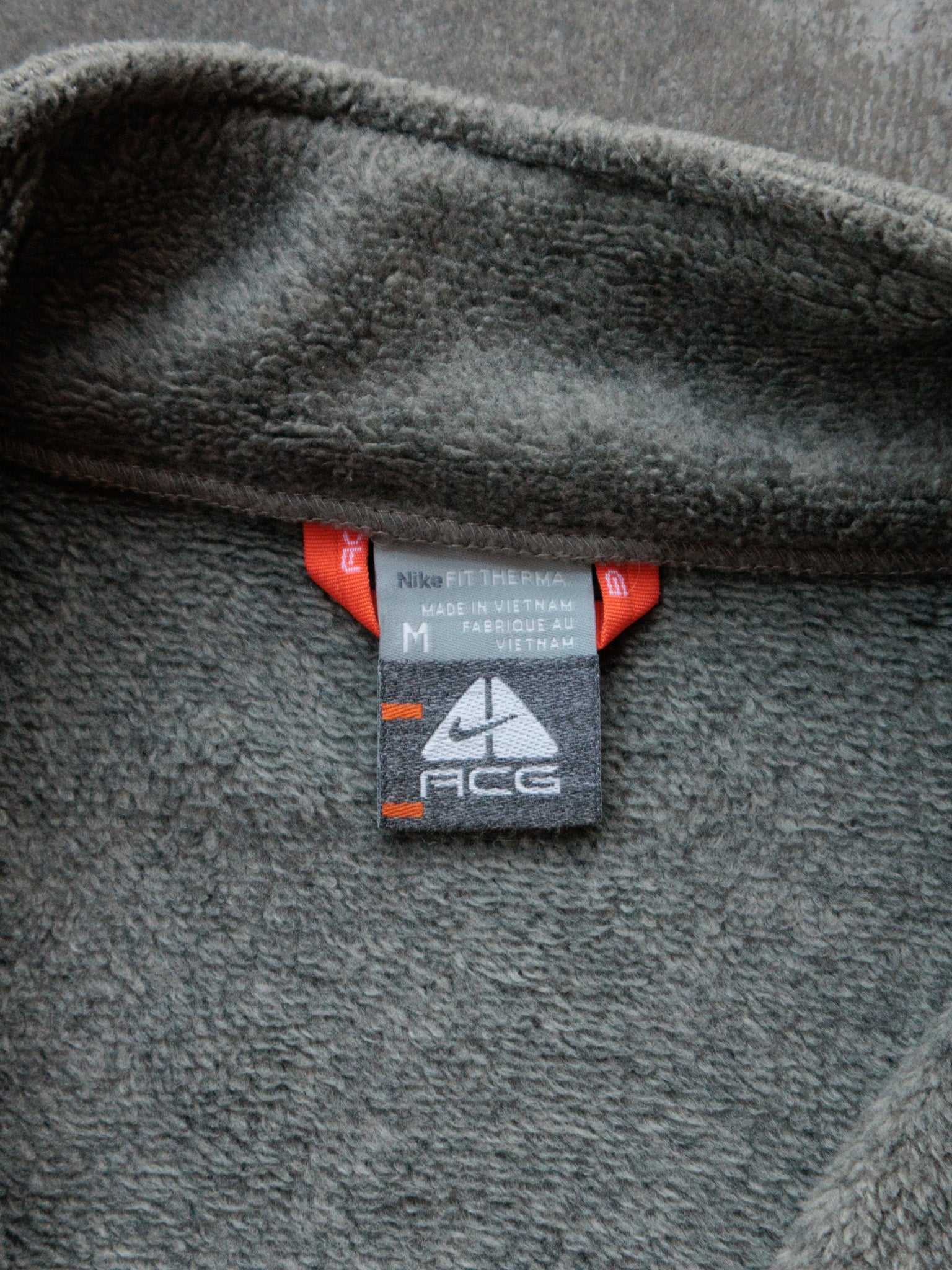 Vintage 00s Sage Green Nike ACG Fleece Jacket (M)