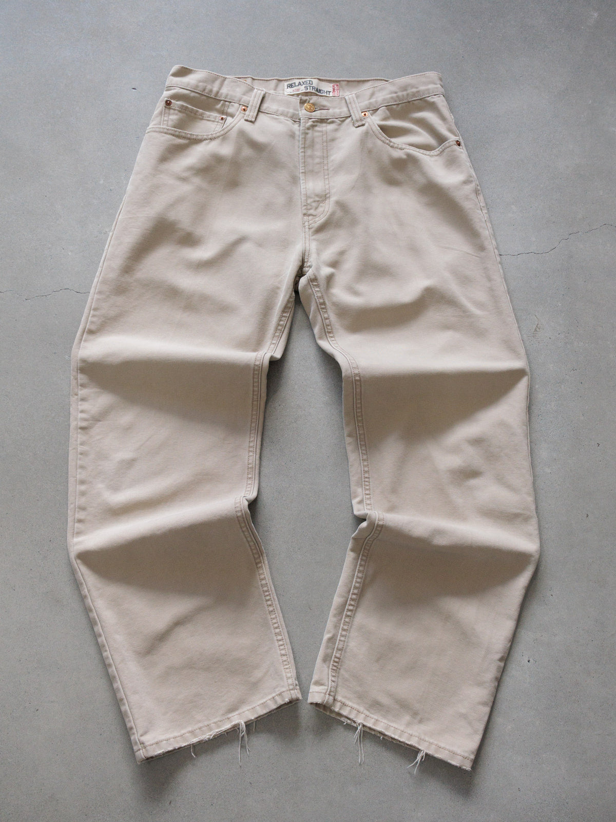 Vintage 00s Beige Levi's 559 Pants (W34)