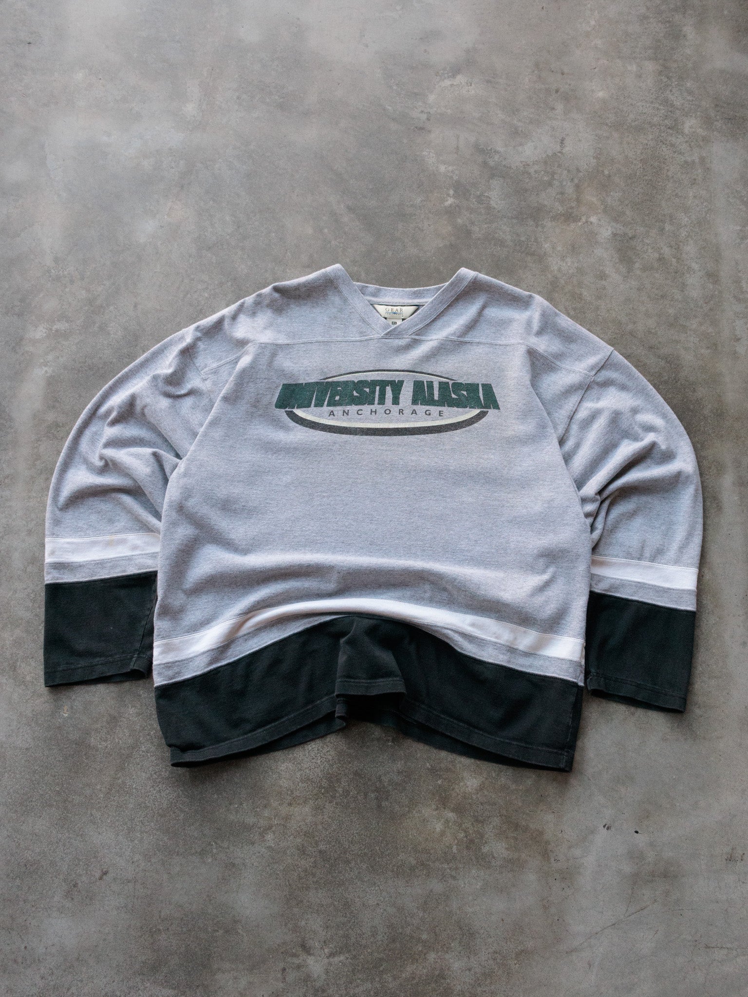 Vintage 90s Grey University Alaska Anchorage Colourblock V-Neck Sweatshirt (XL)