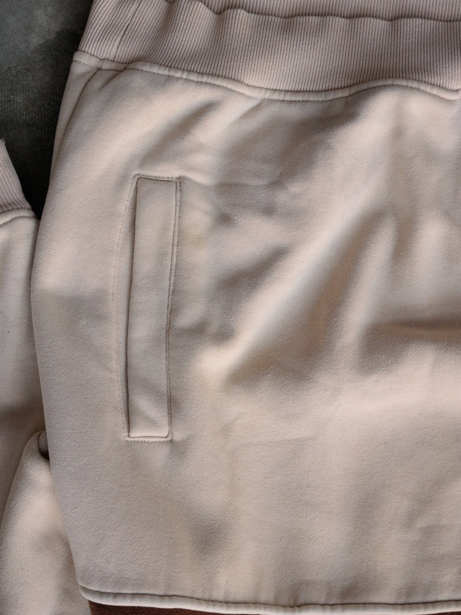 Vintage 00s Beige South Pole Sweatshirt (M)