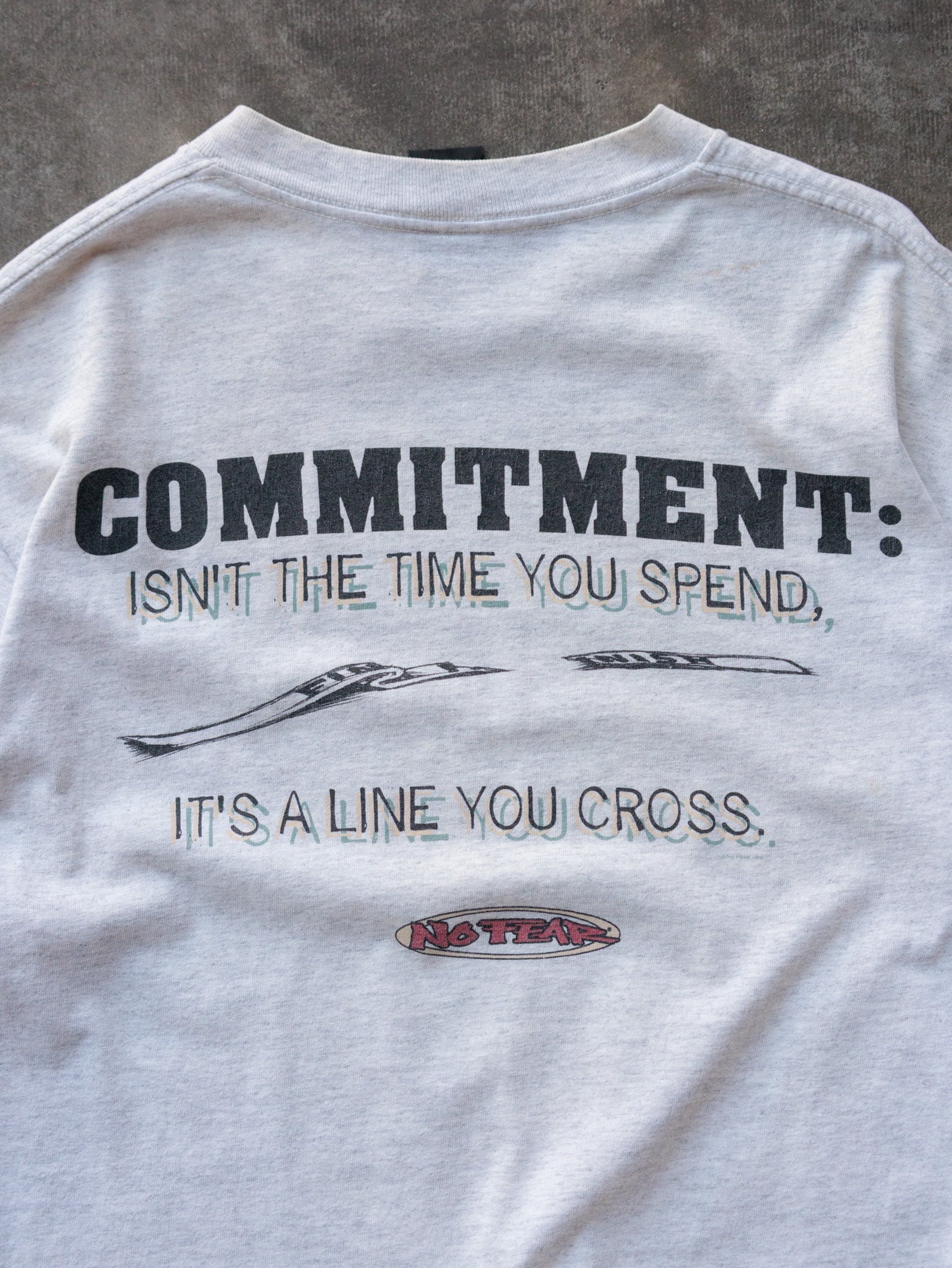 Vintage 90s Grey No Fear Commitment Slogan Tee (L)