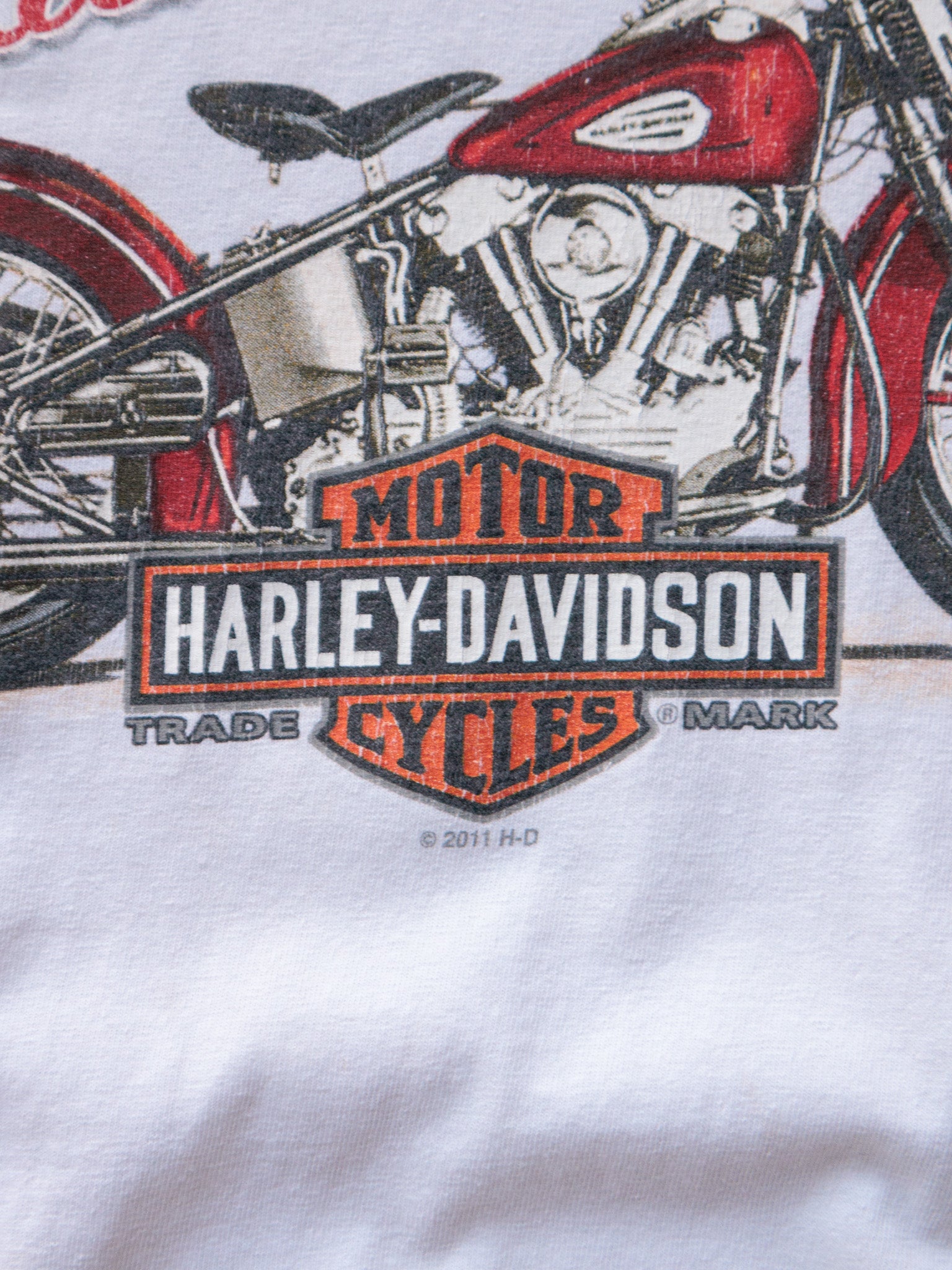 Vintage White Harley-Davidson Calgary Tank (XL)