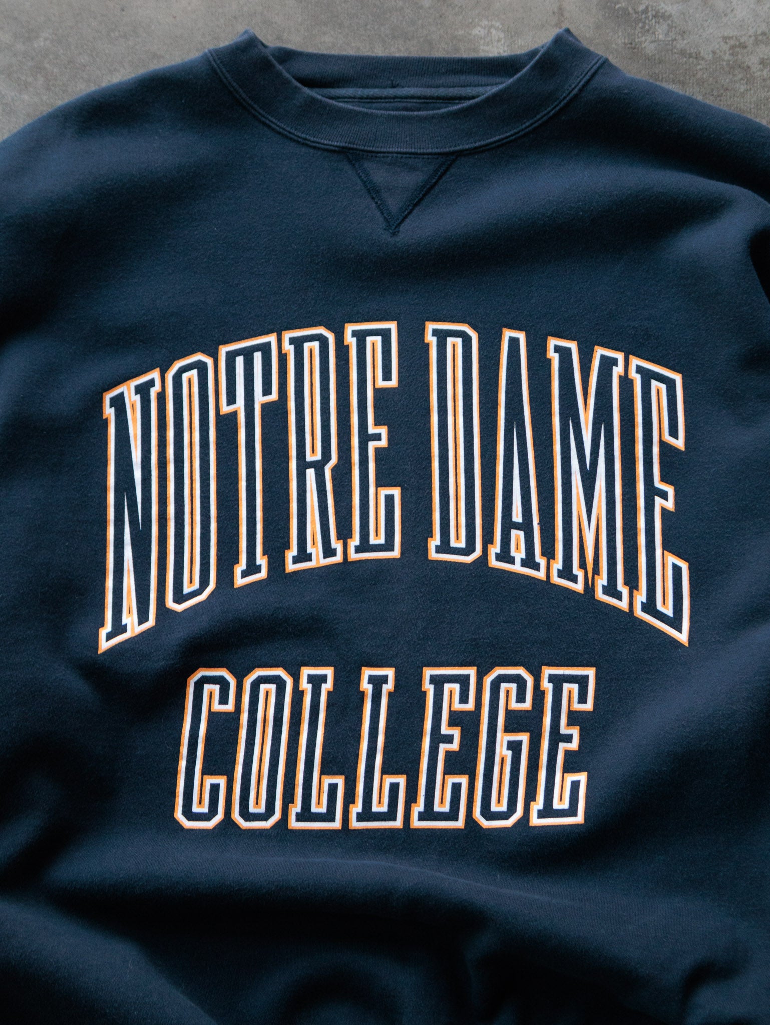 Vintage 90s Navy Notre Dame College Sweatshirt (XL)