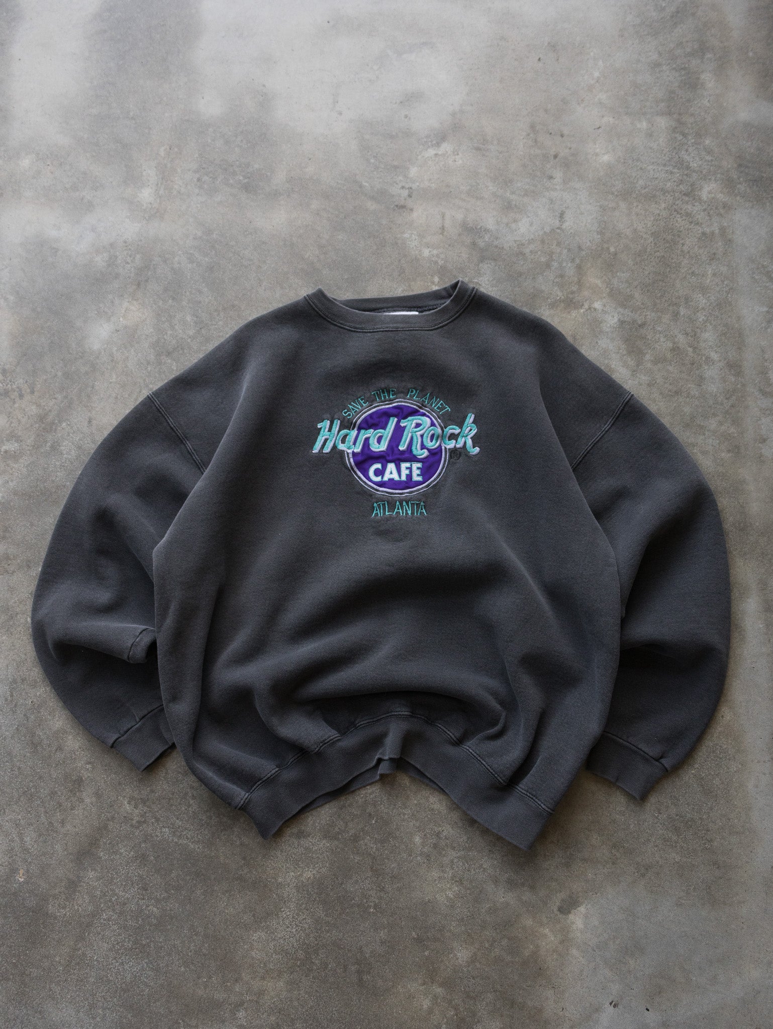 Vintage 90s Faded Black Hard Rock Cafe Atlanta Sweatshirt (XL)
