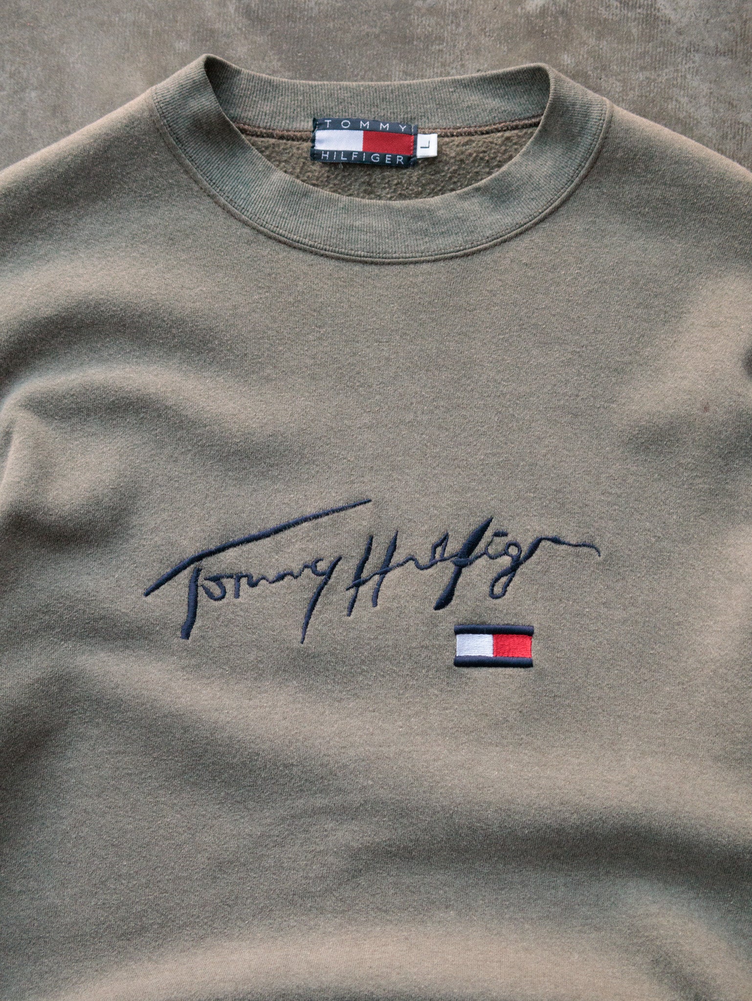 Vintage 90s Green Tommy Hilfiger Sweatshirt (L)
