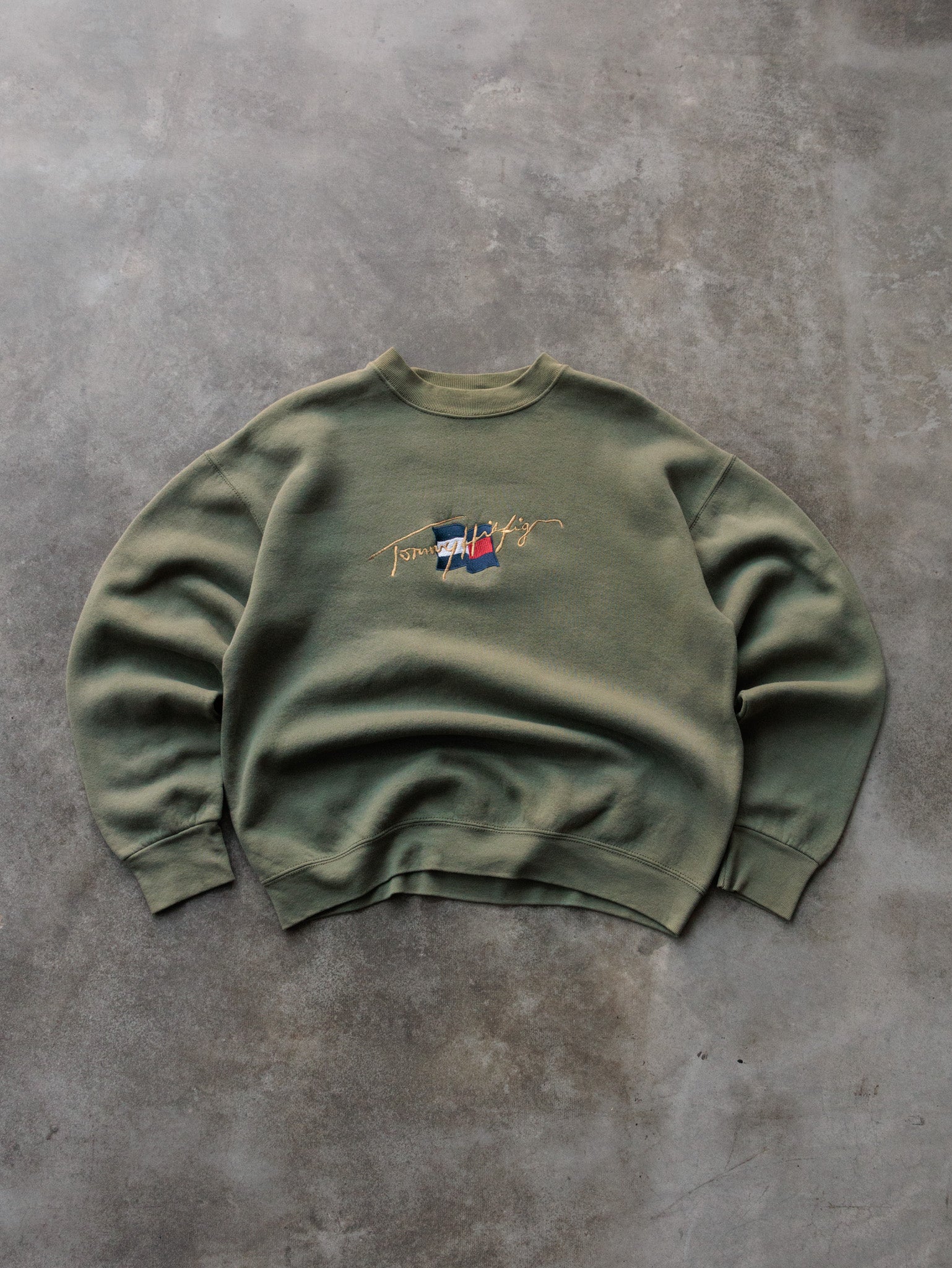 Vintage 90s Green Tommy Hilfiger Sweatshirt (L)