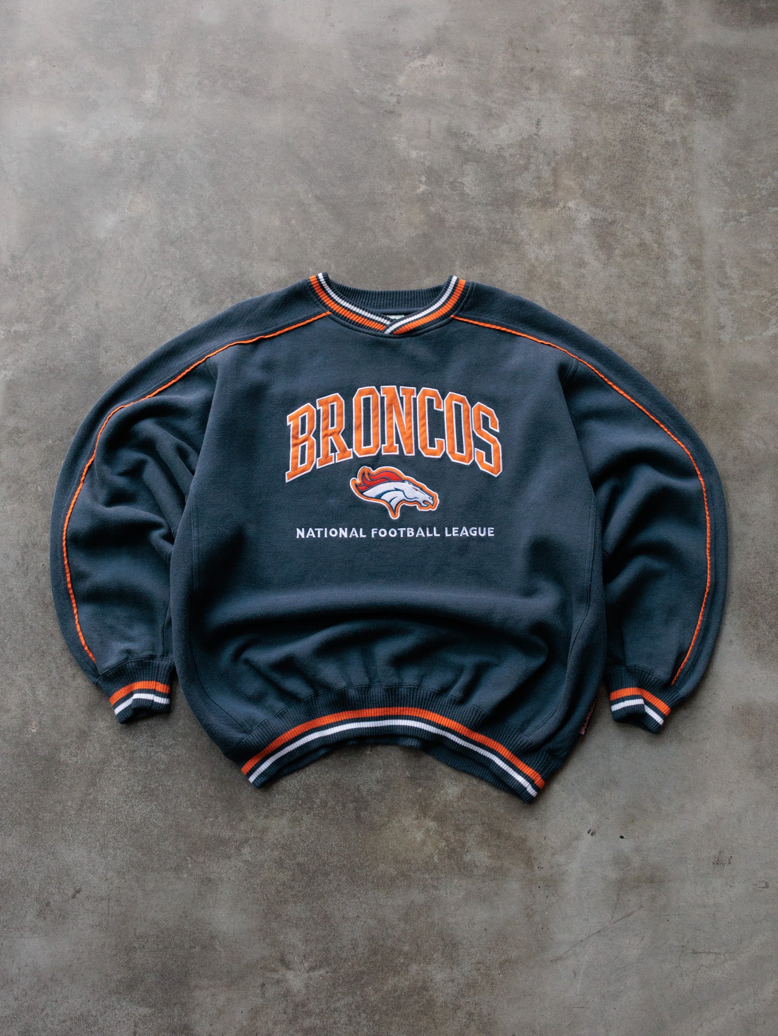Vintage 00s Navy Denver Broncos Sweatshirt (XL)