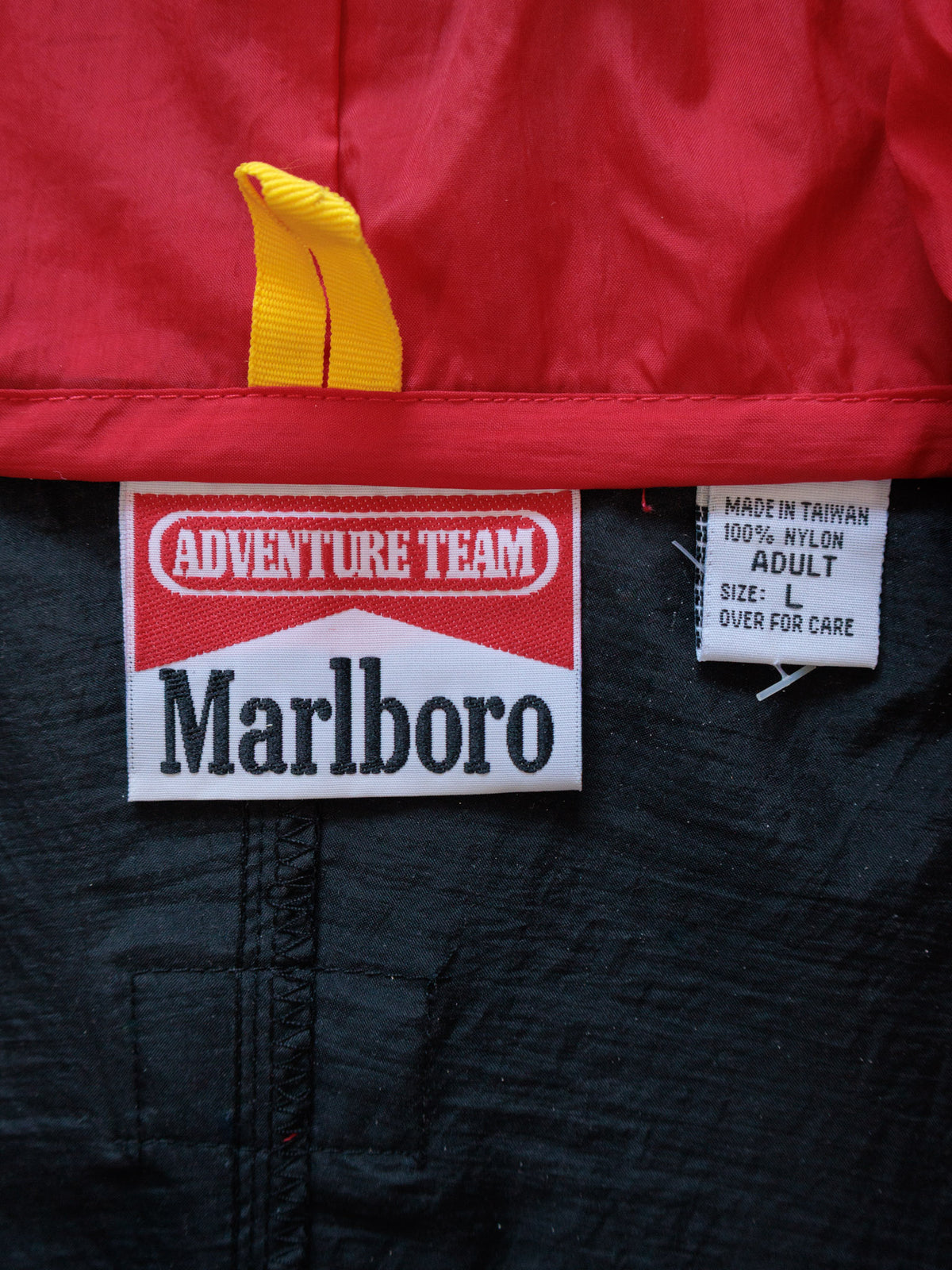 Vintage 90s Red Marlboro Adventure Team Colourblock Windbreaker (L)